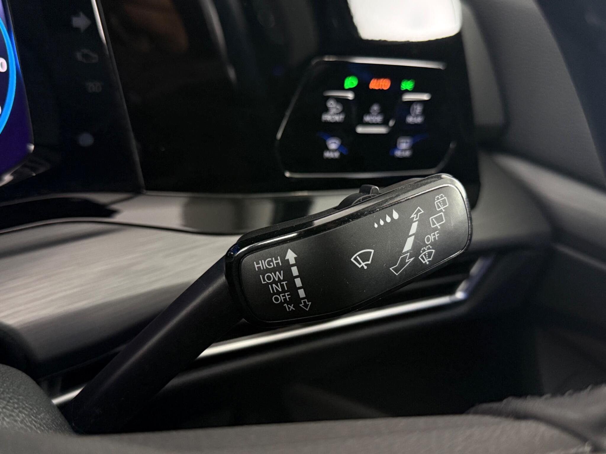 Volkswagen Golf view 15