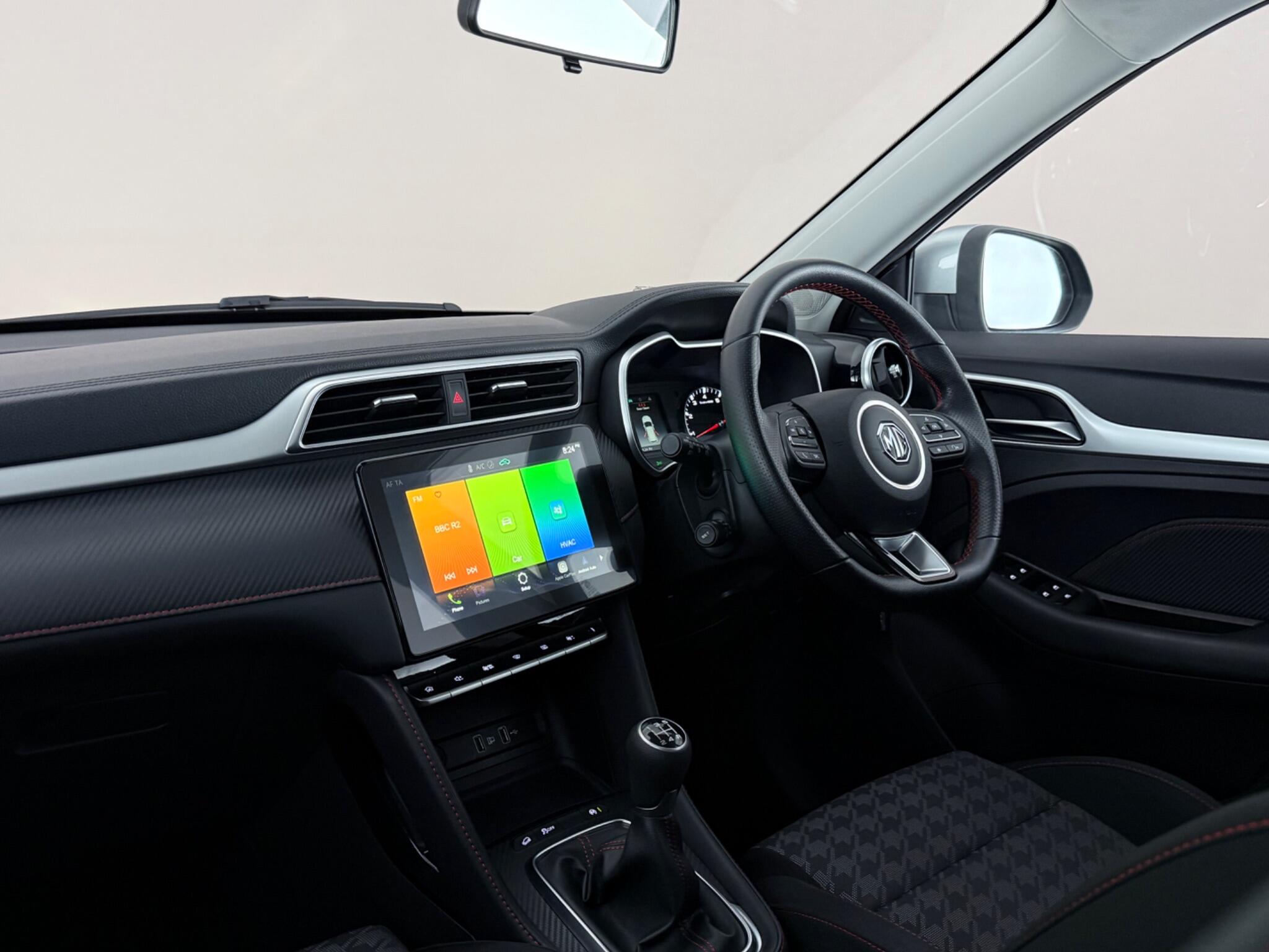 MG ZS view 4