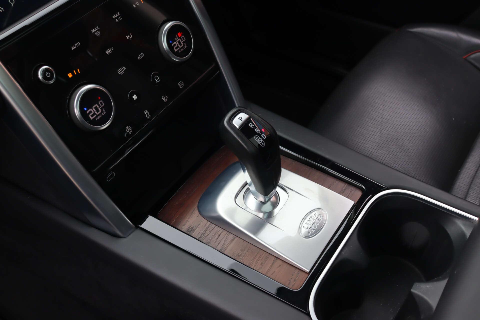 Land Rover Discovery Sport view 22
