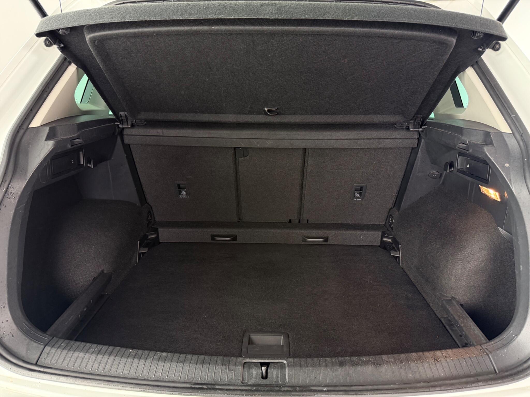 Volkswagen Tiguan view 10