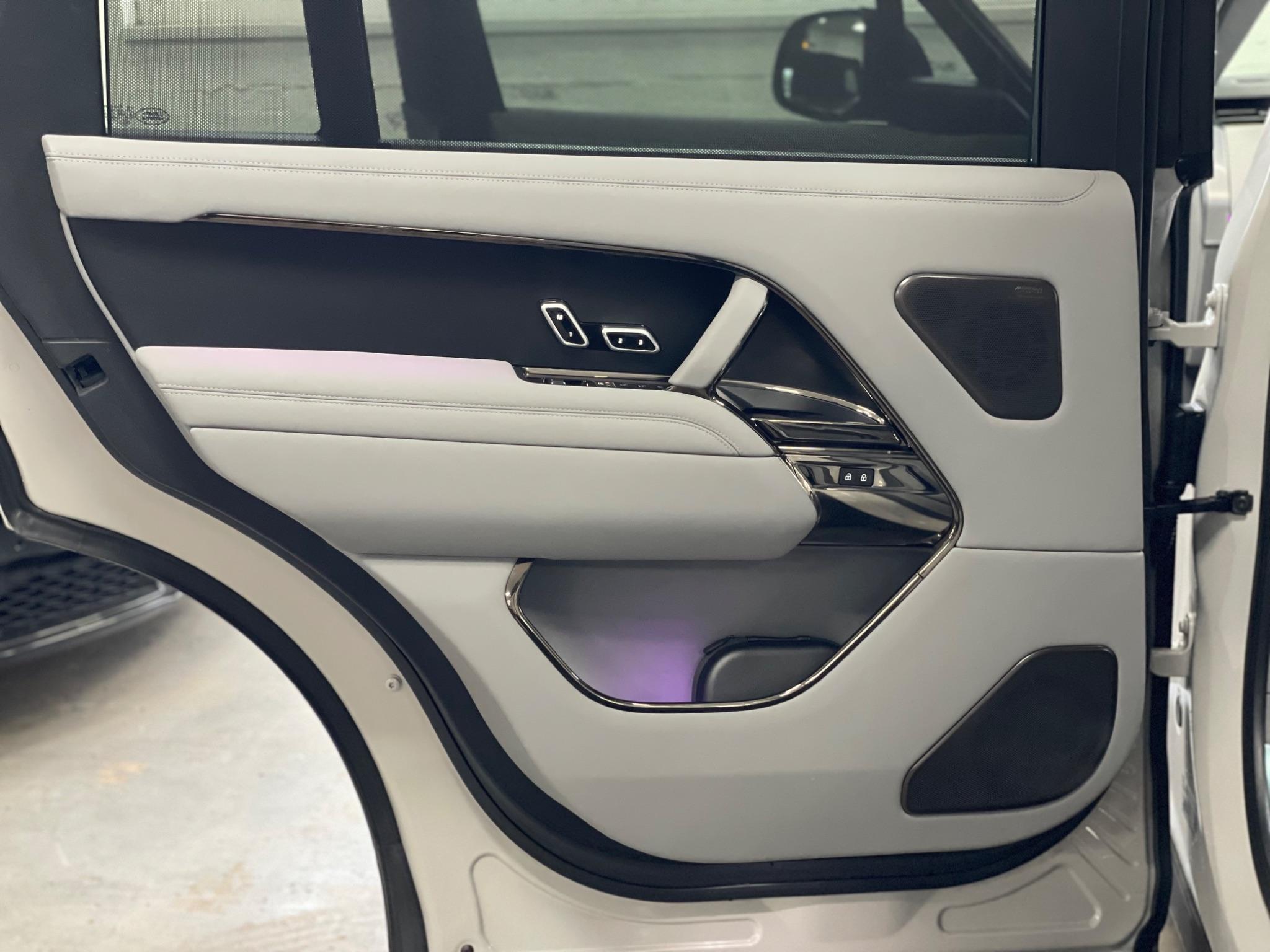 Land Rover Range Rover view 33