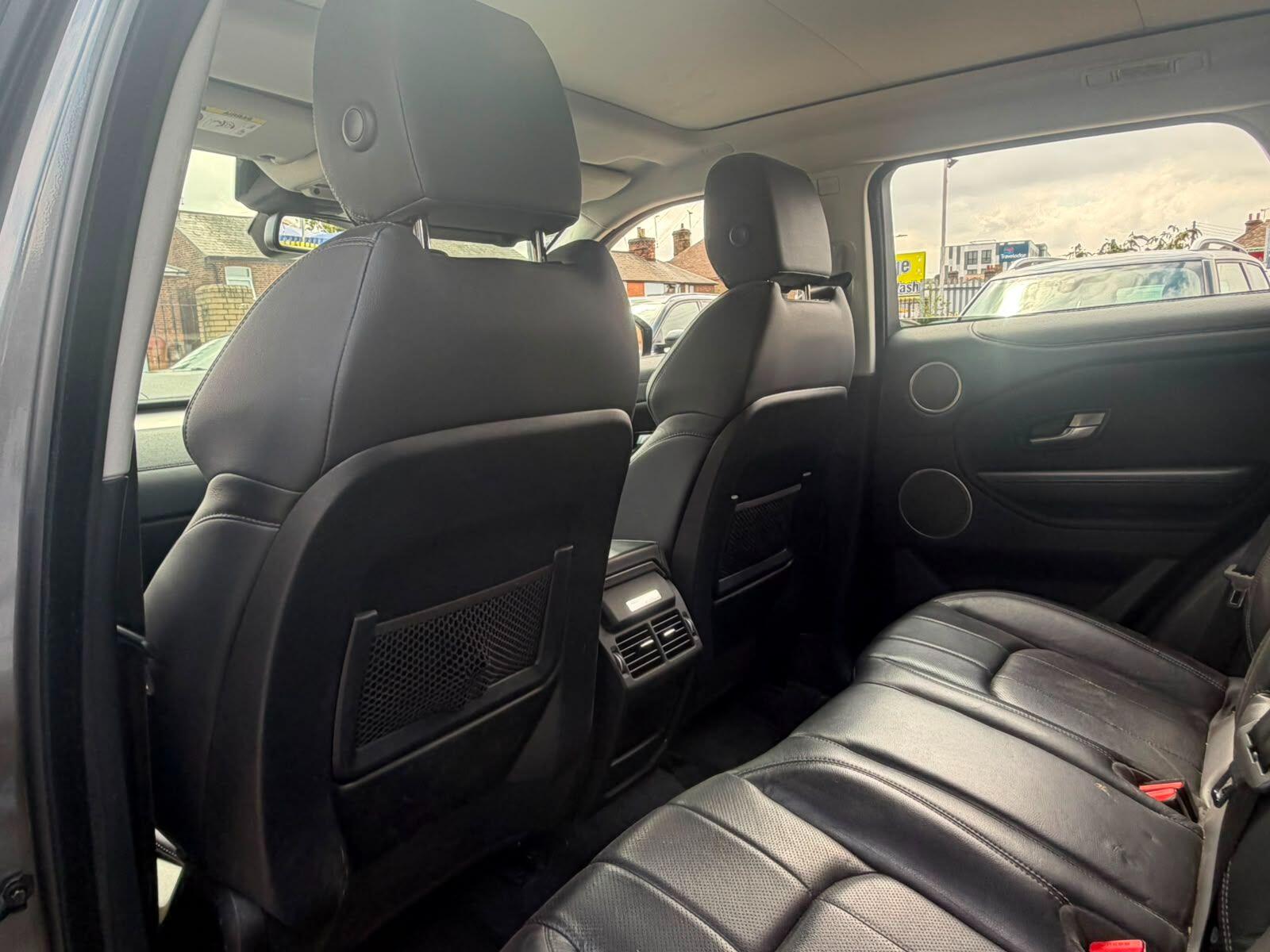 Land Rover Range Rover Evoque view 18