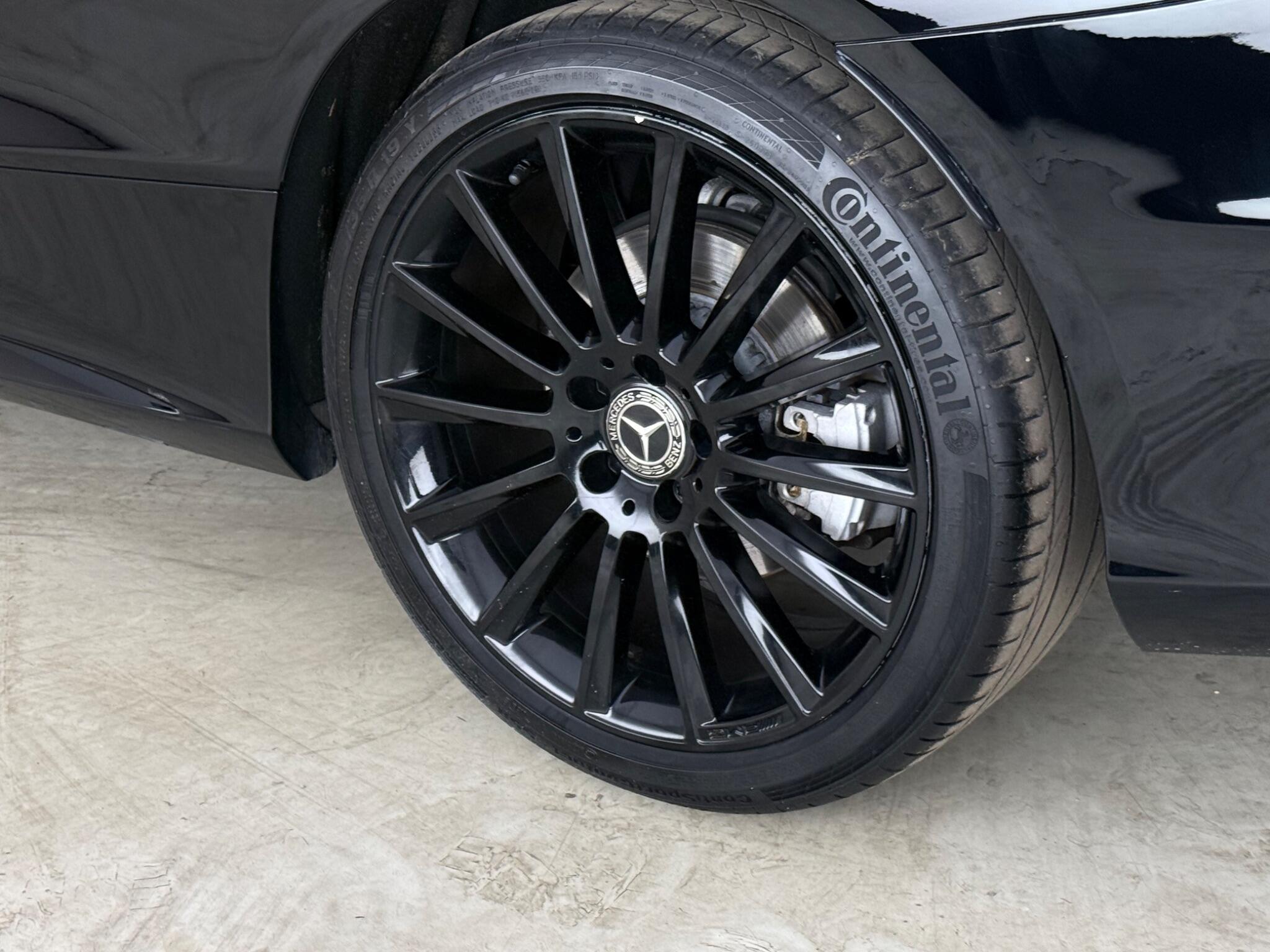 Mercedes-Benz C-Class view 12