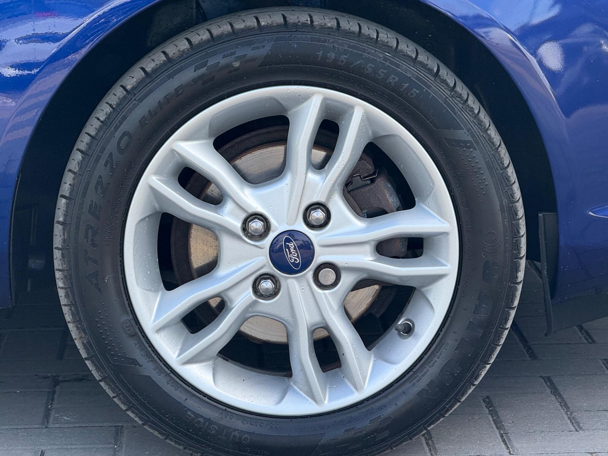 Ford Fiesta view 11