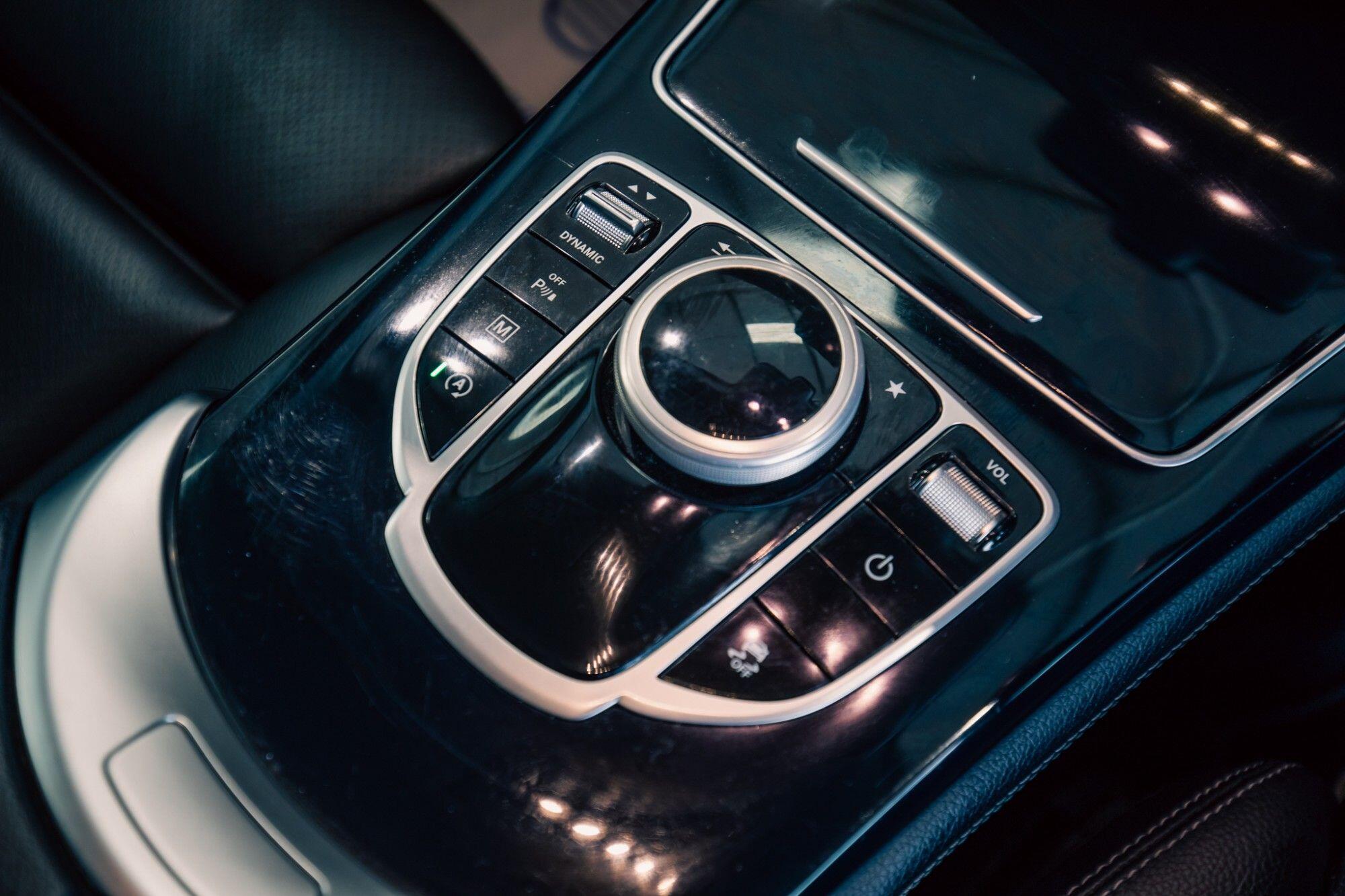 Mercedes-Benz GLC view 20