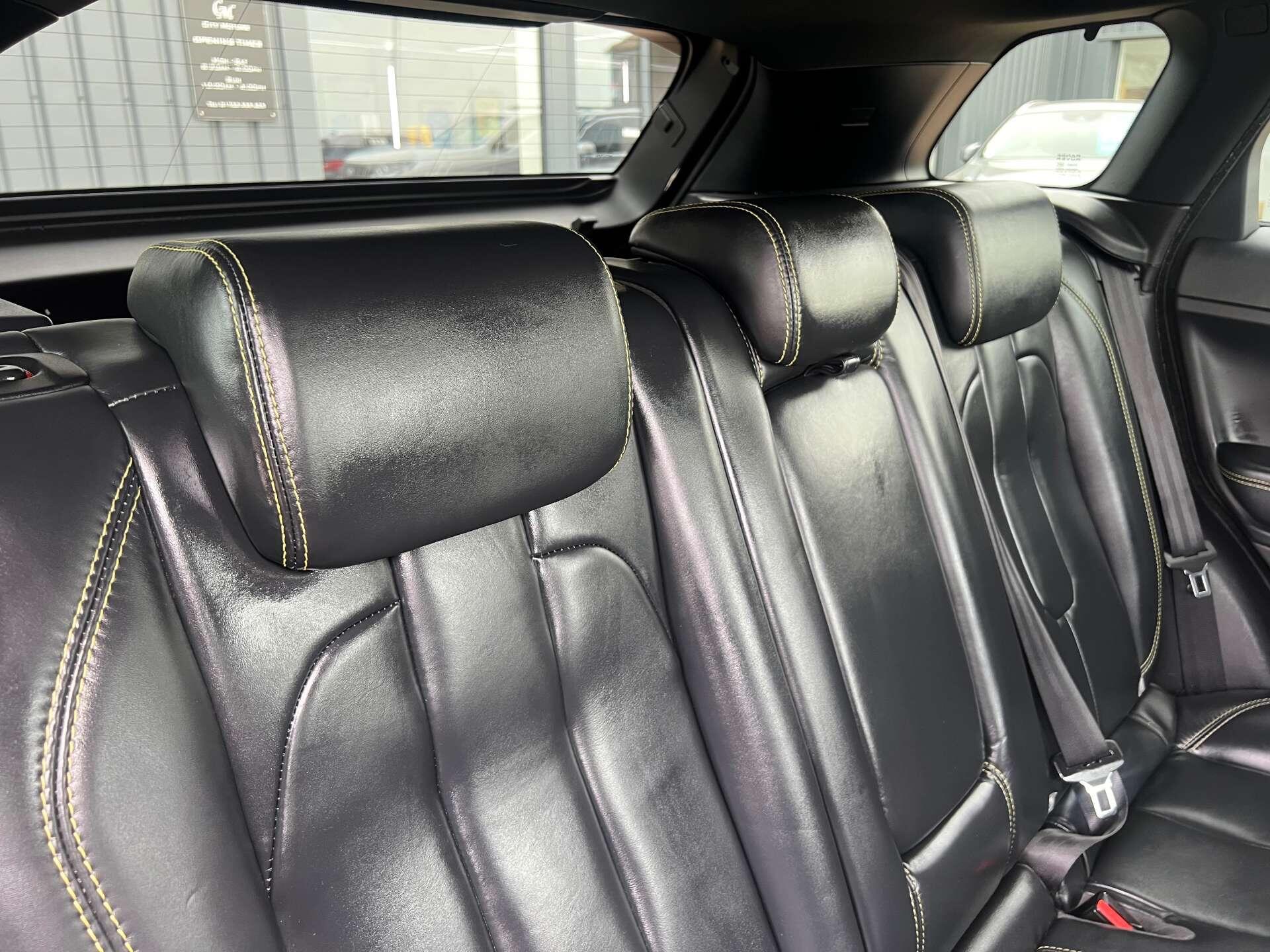Land Rover Range Rover Evoque view 31