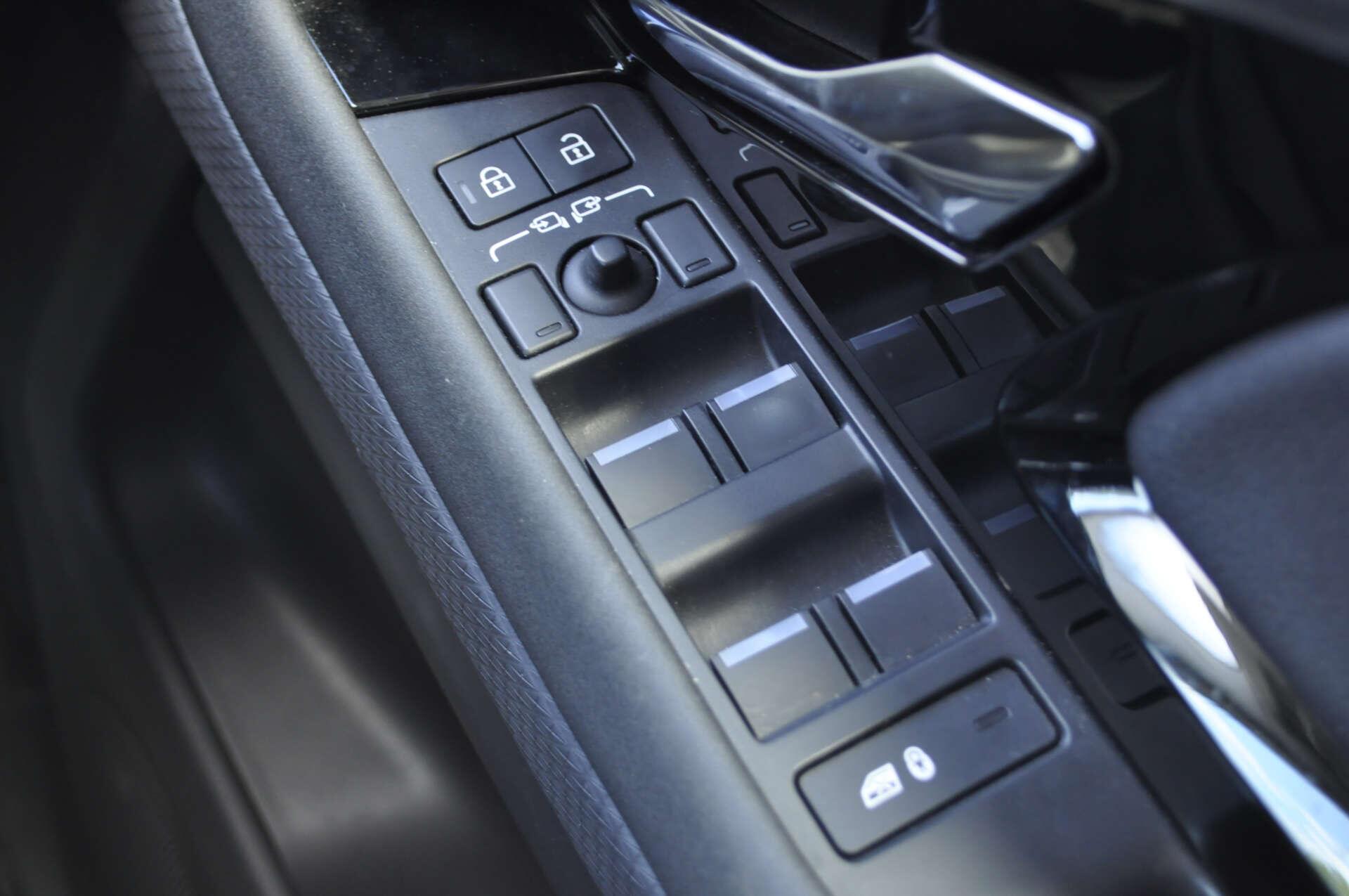 Land Rover Range Rover Evoque view 22