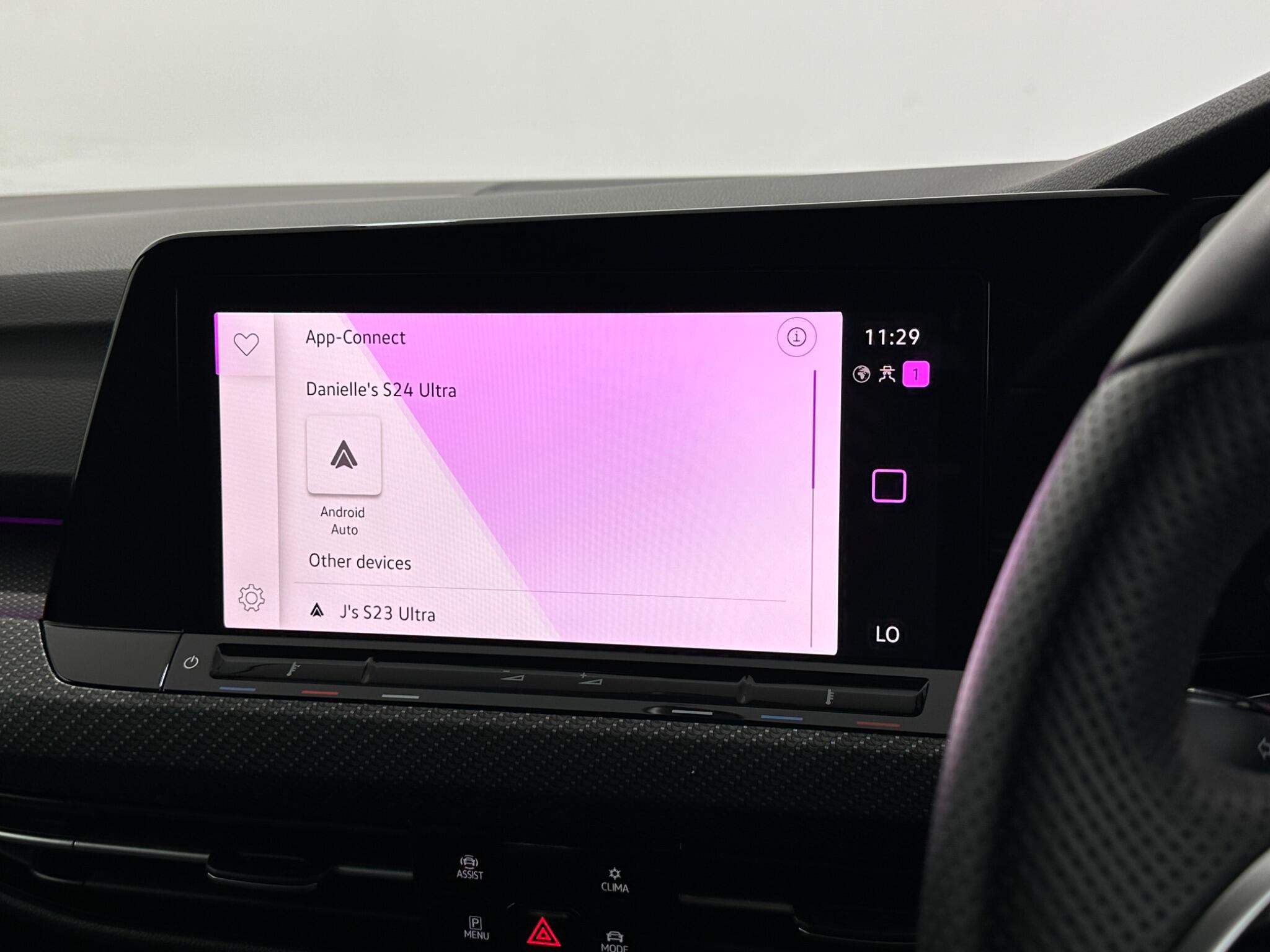 Volkswagen Golf view 23