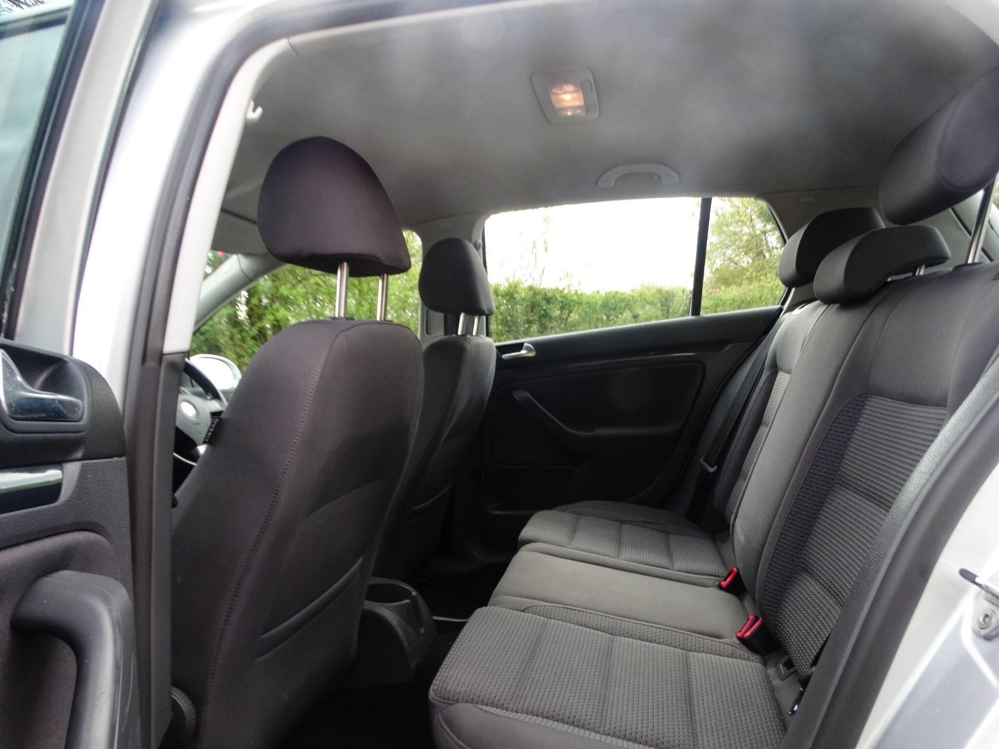 Volkswagen Golf view 18