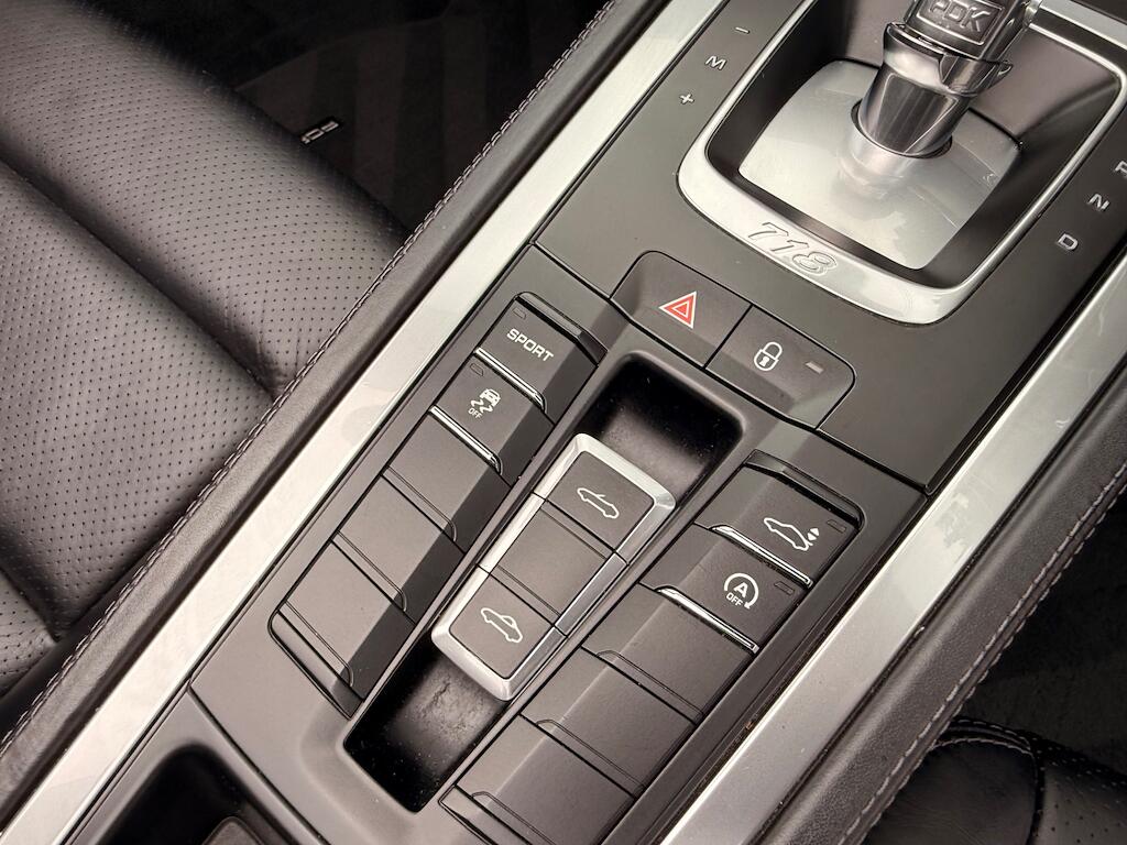 Porsche Boxster view 32