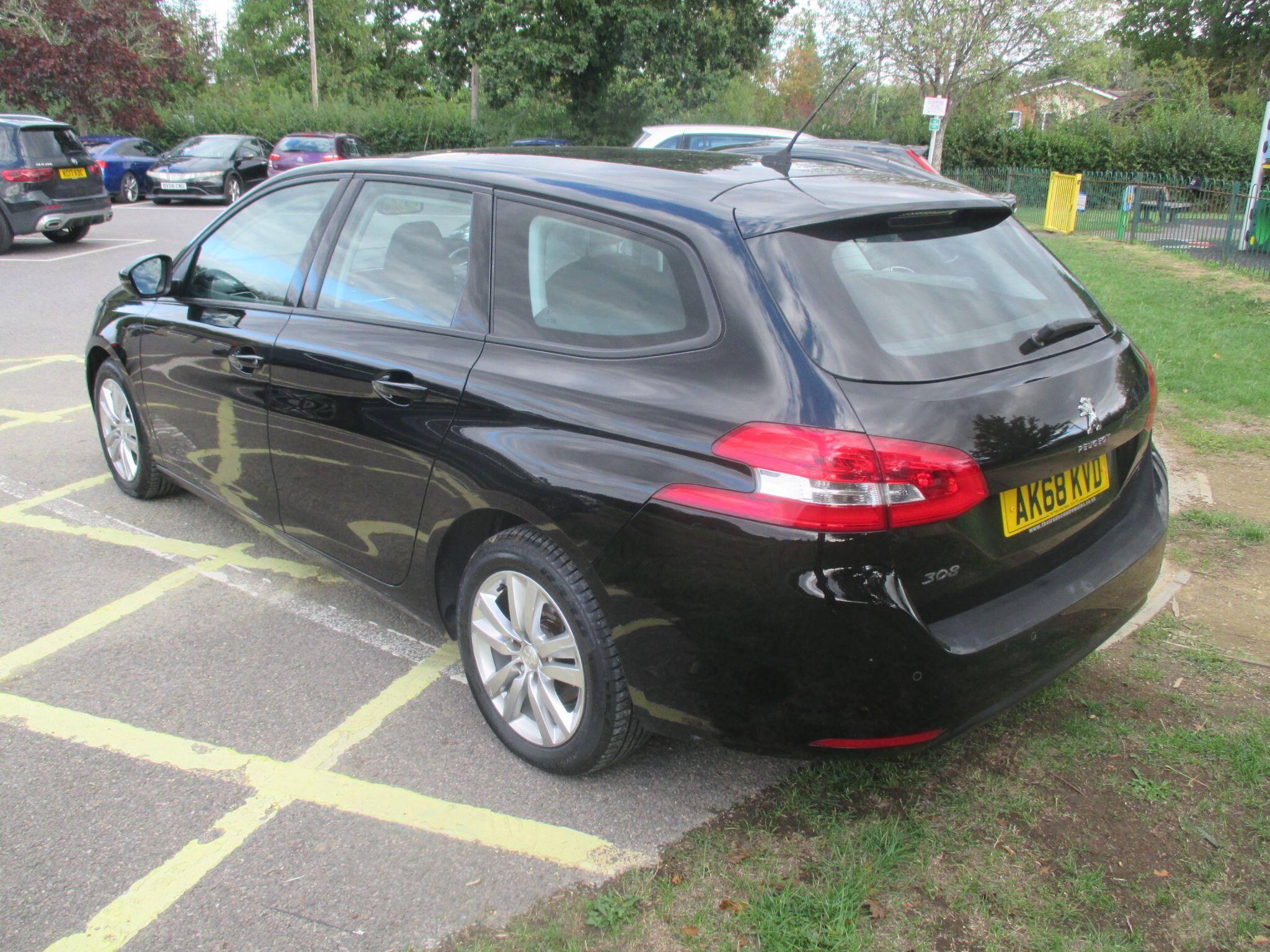 Peugeot 308 SW view 18