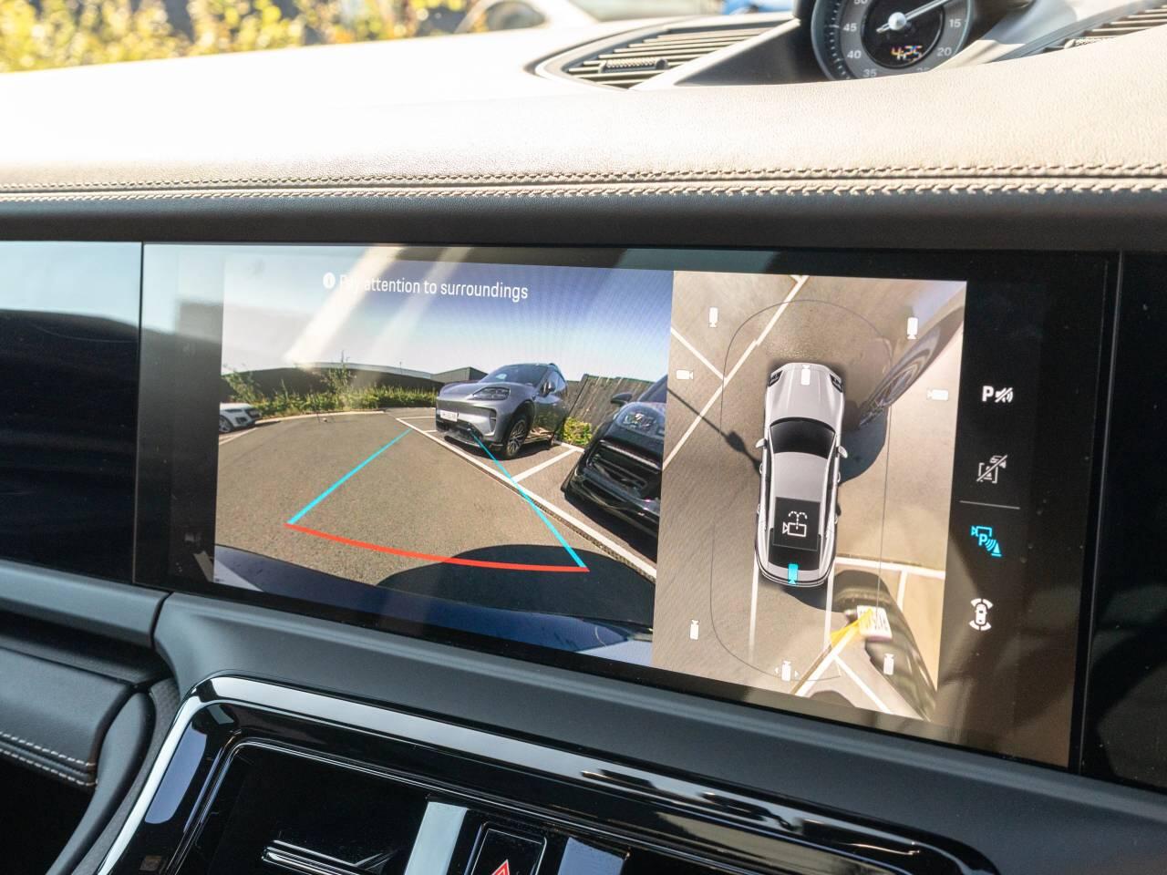 Porsche Panamera view 42