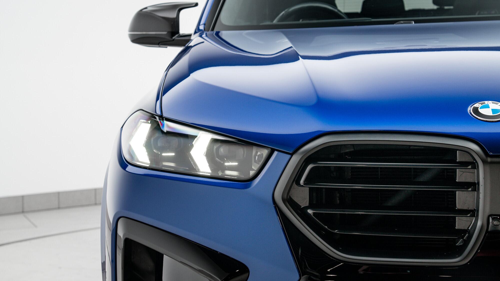 BMW X5 M view 10