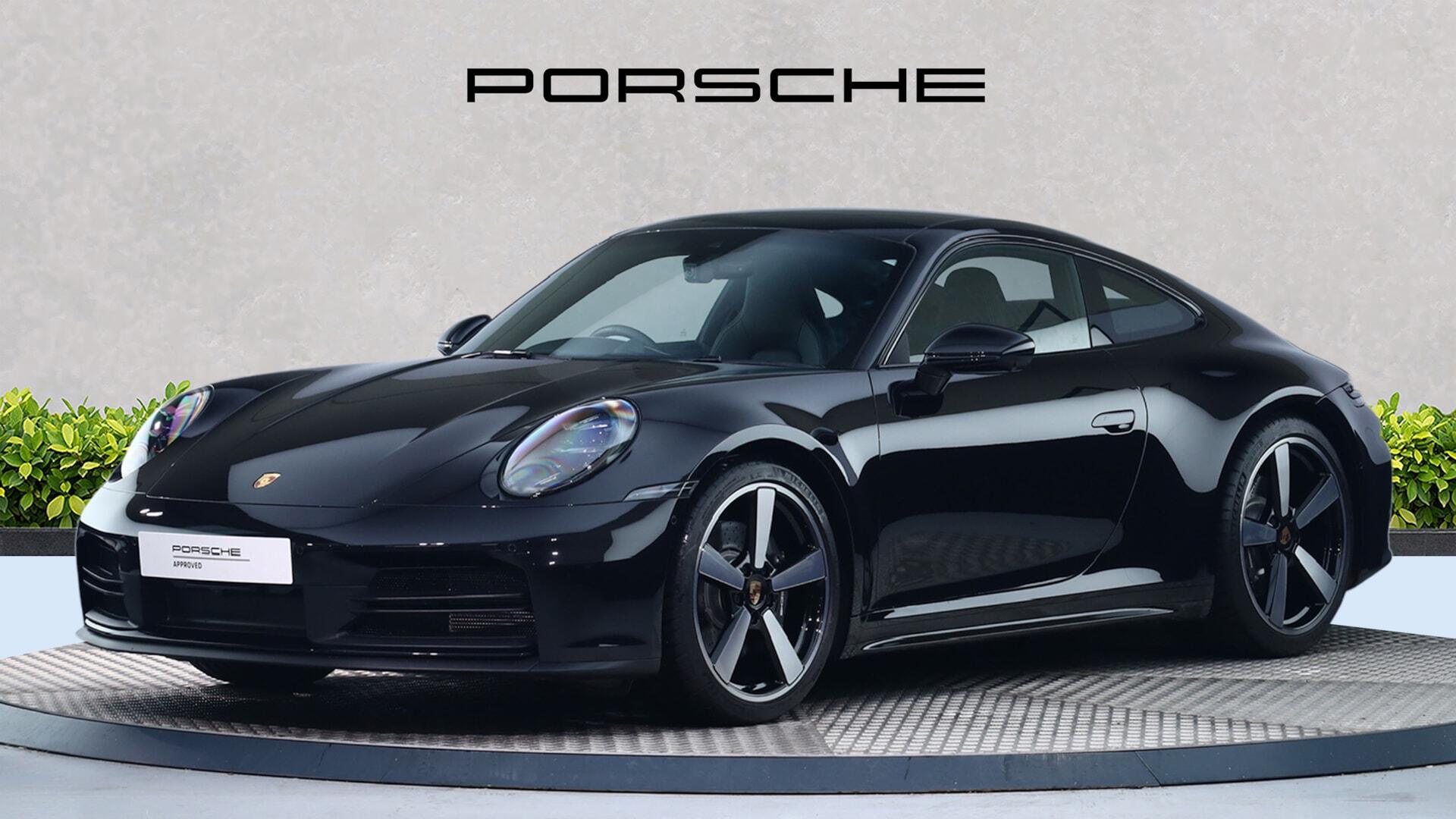 Porsche 911 view 3