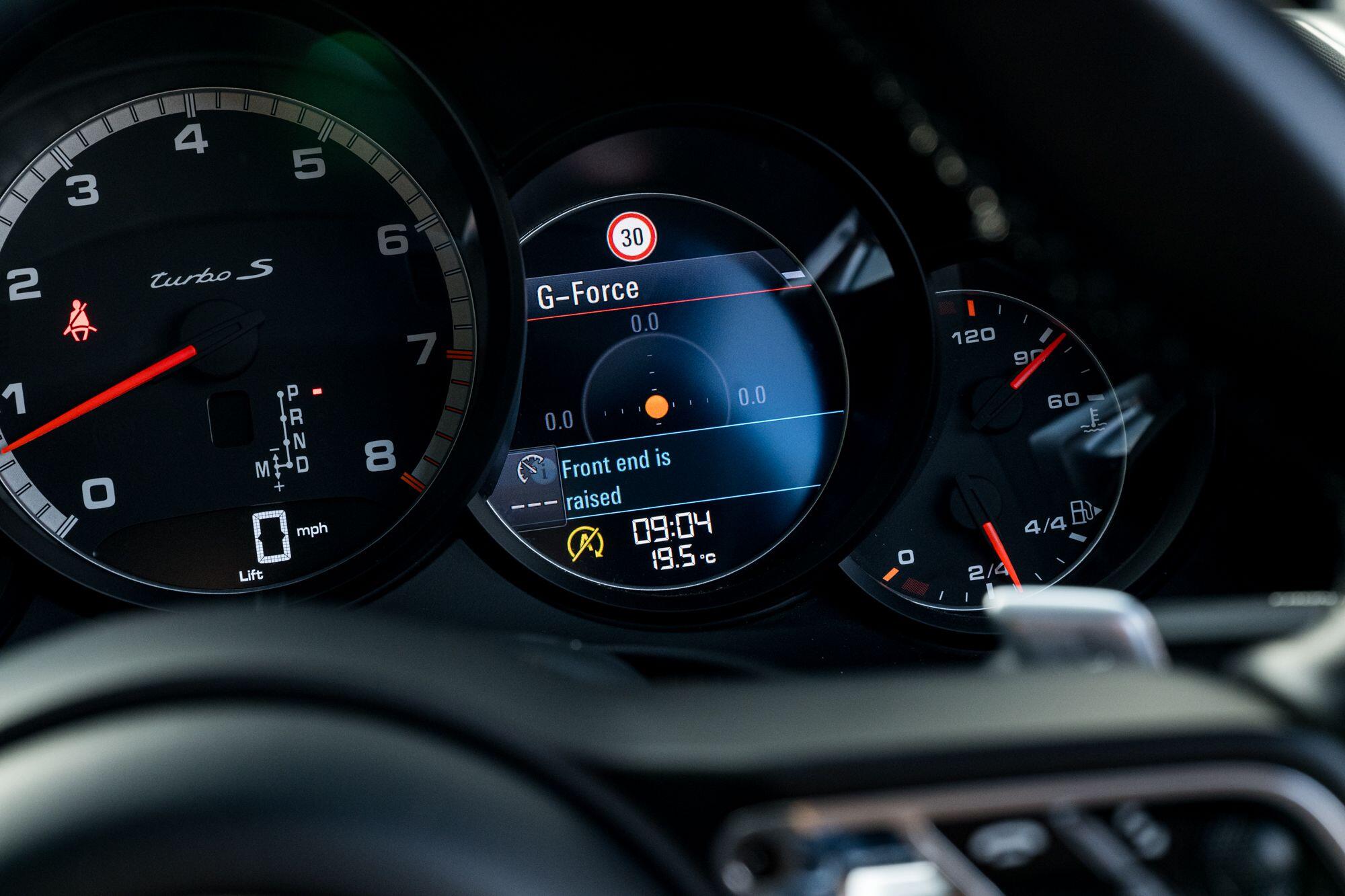 Porsche 911 view 63