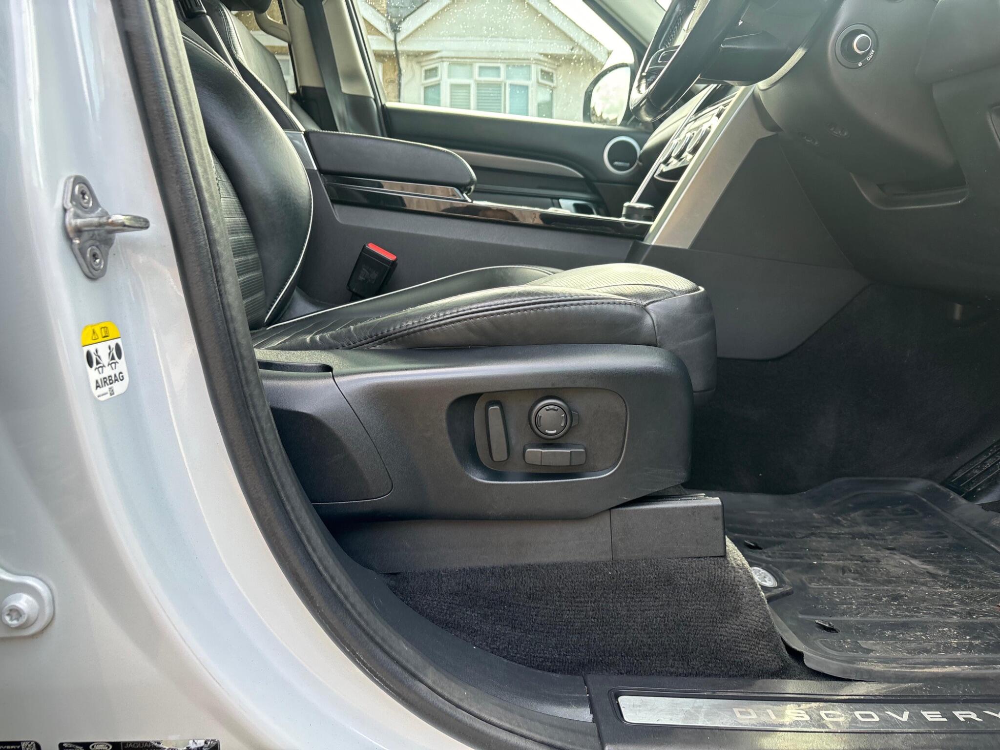 Land Rover Discovery 3 view 36