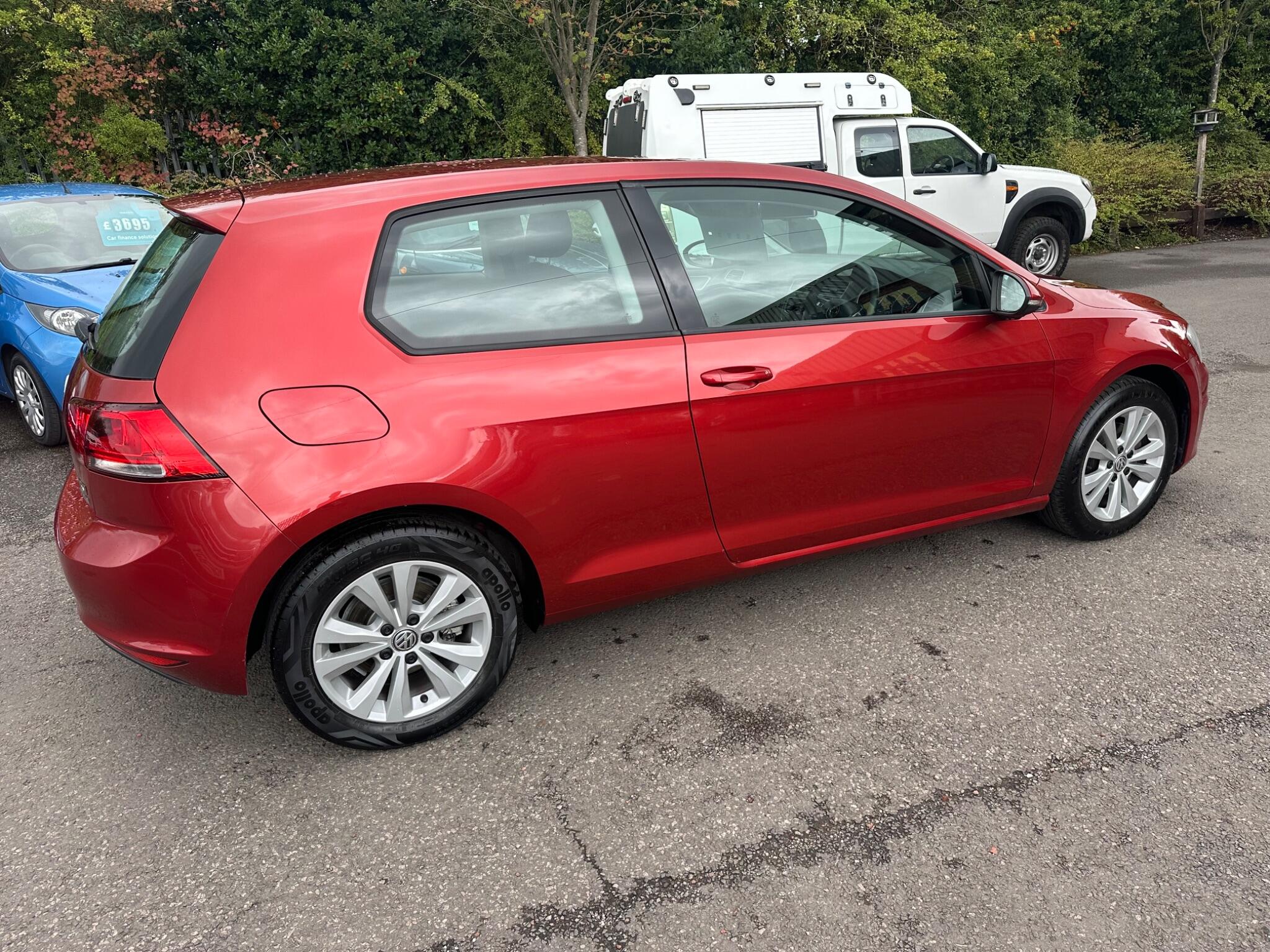 Volkswagen Golf view 18