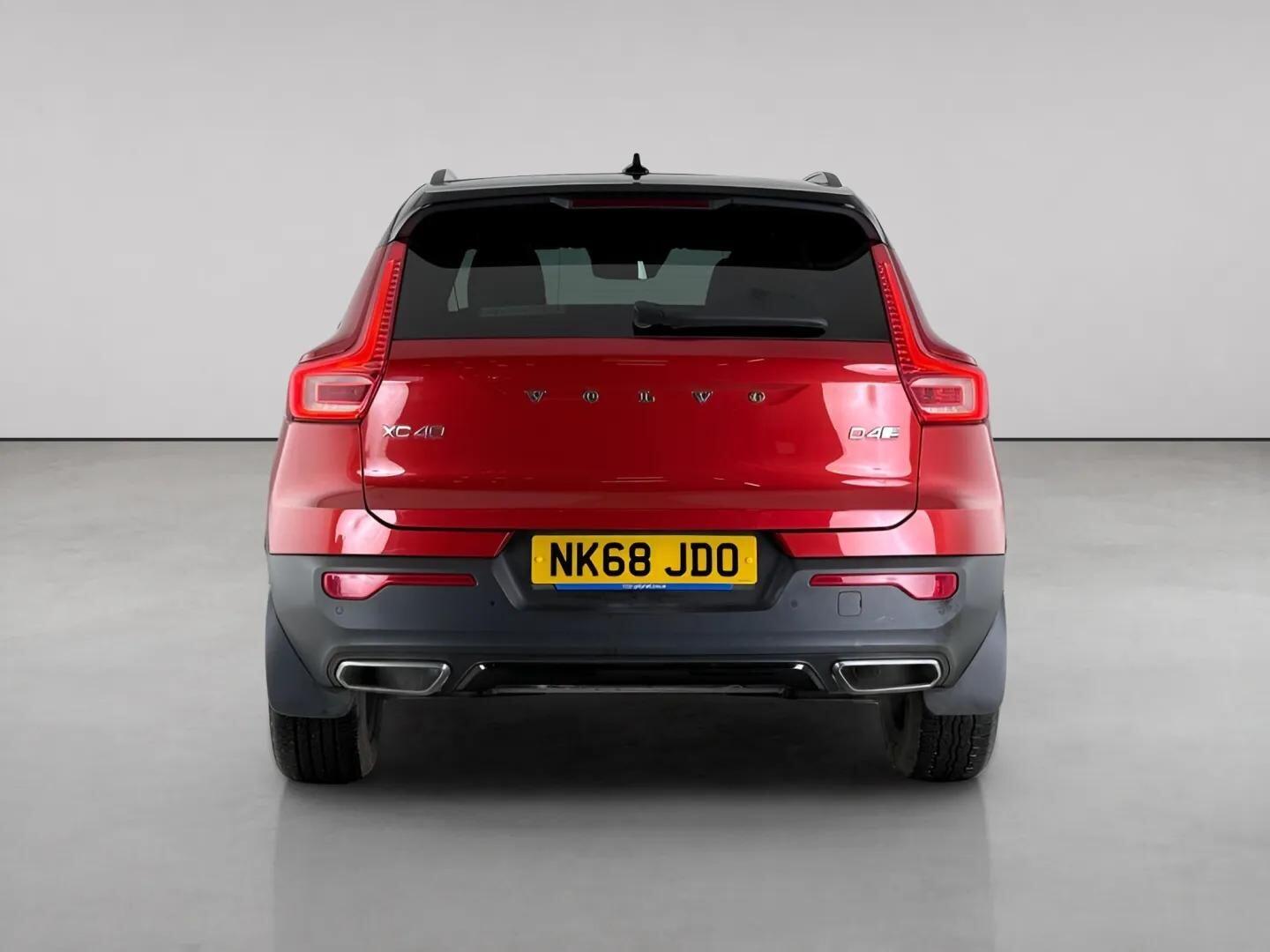 Volvo XC40 view 7