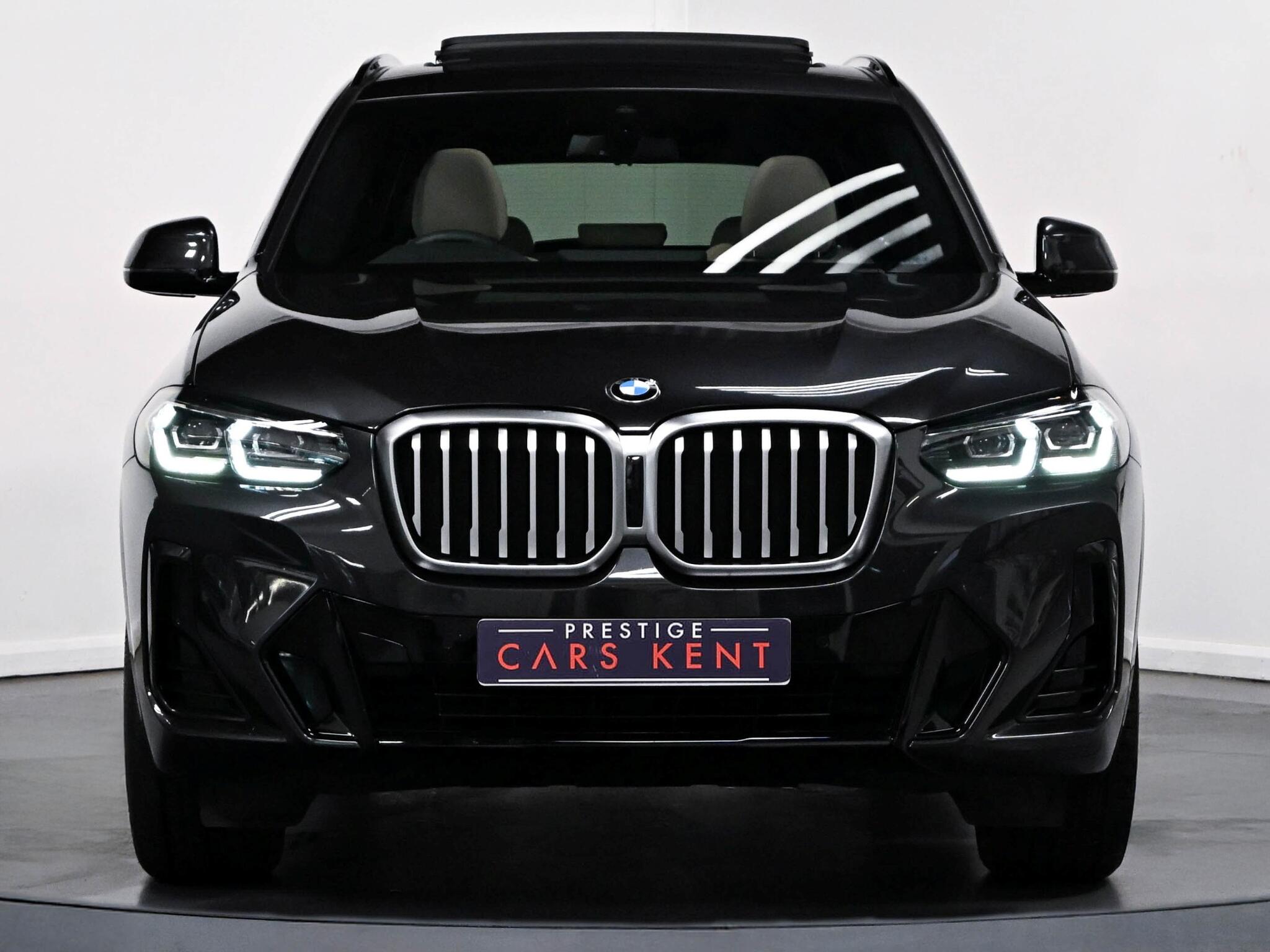 BMW X3 view 16