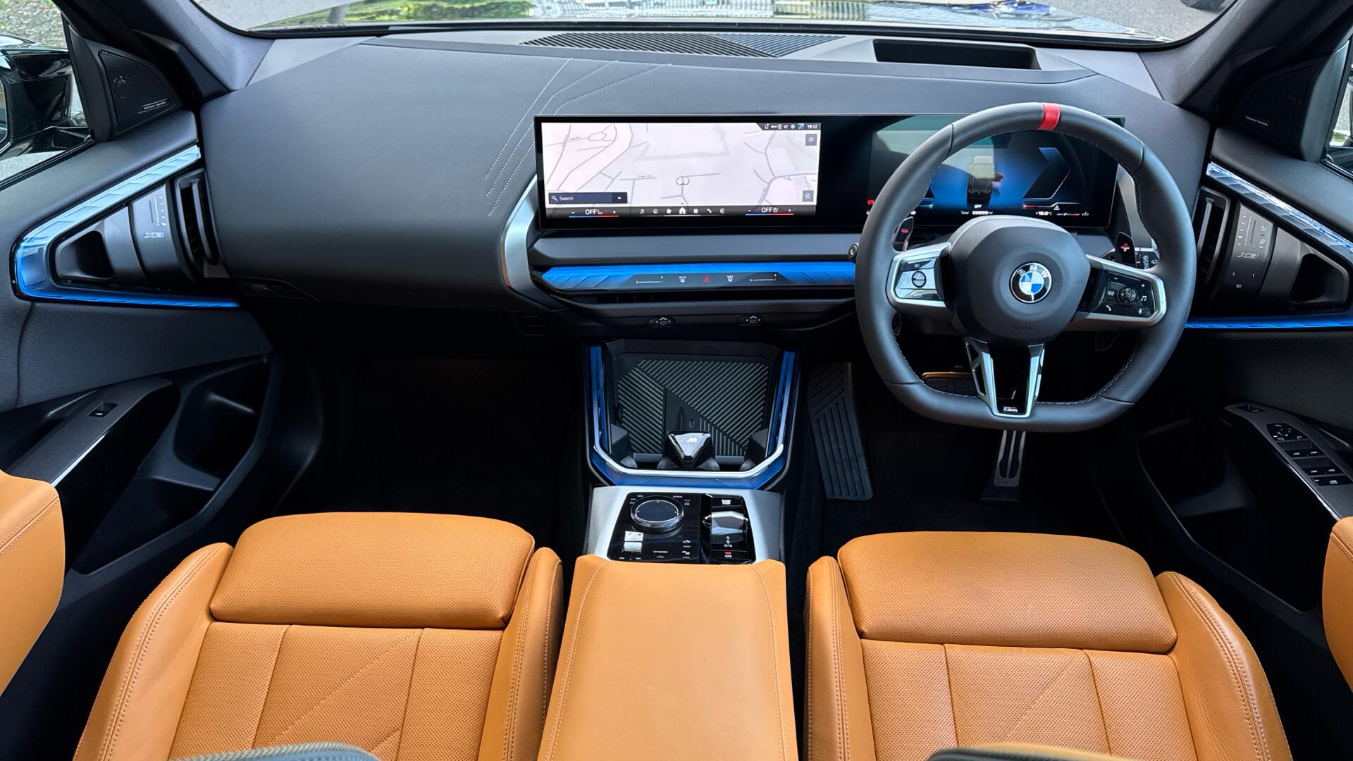 BMW X3 view 4