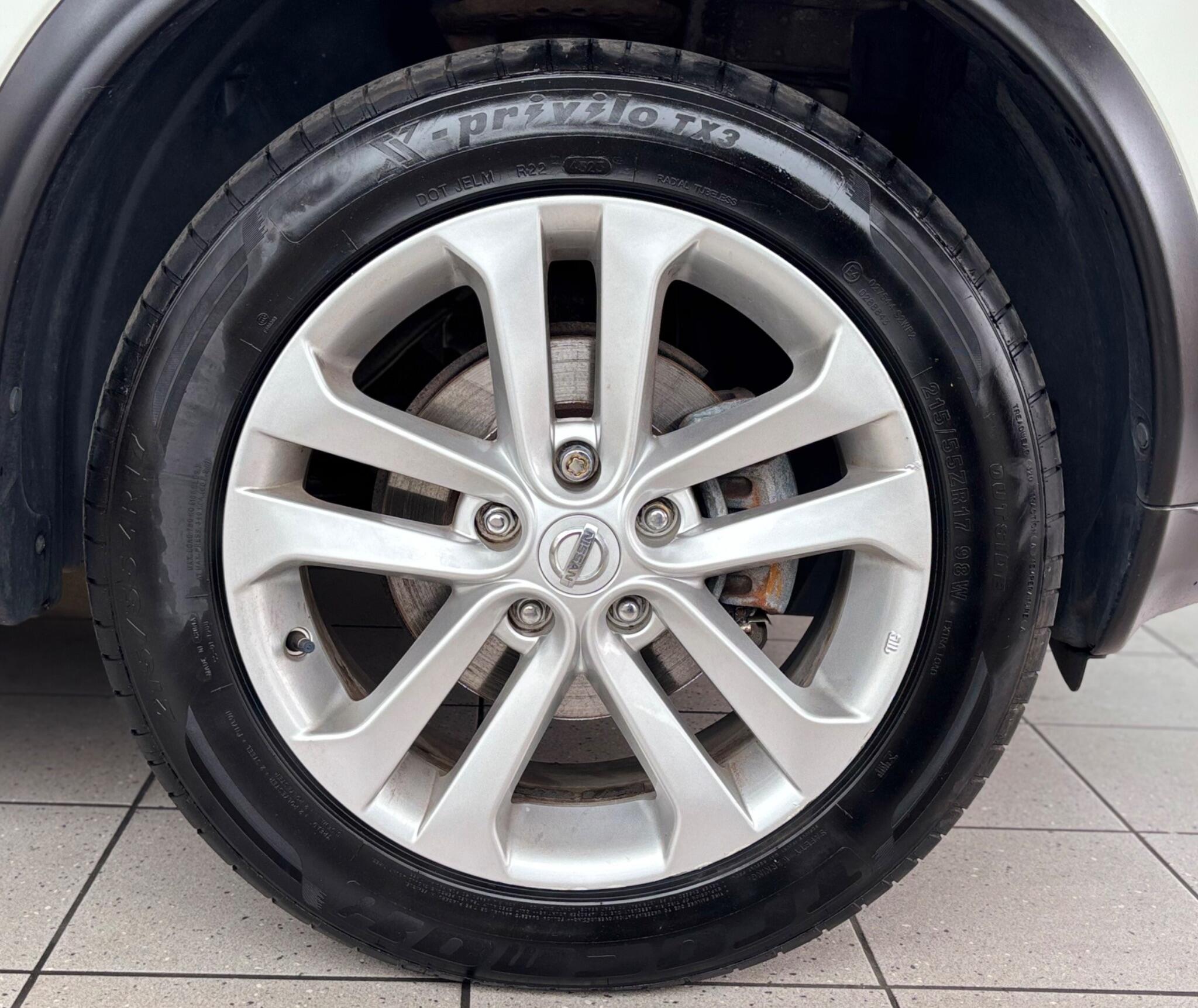 Nissan Juke view 16