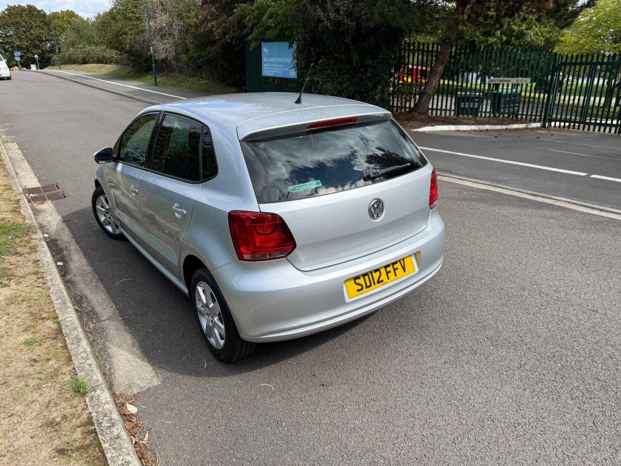 Volkswagen Polo view 9