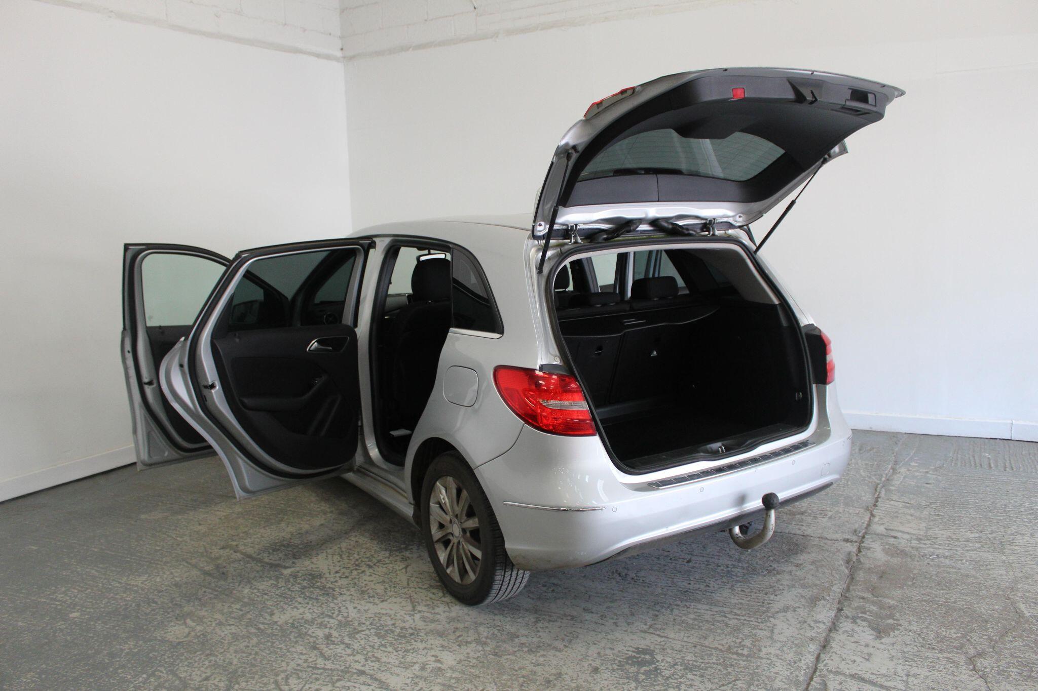 Mercedes-Benz B-Class view 19