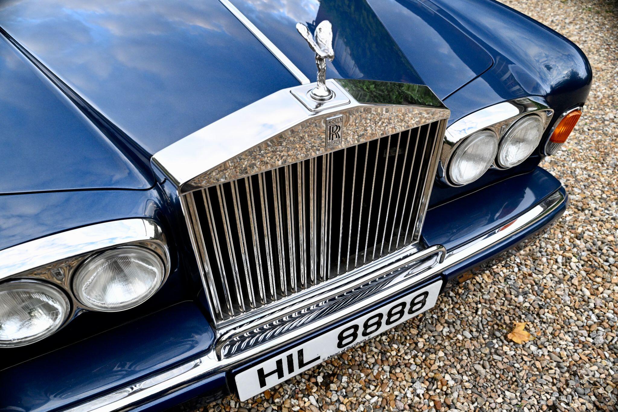 Rolls-Royce Corniche view 85
