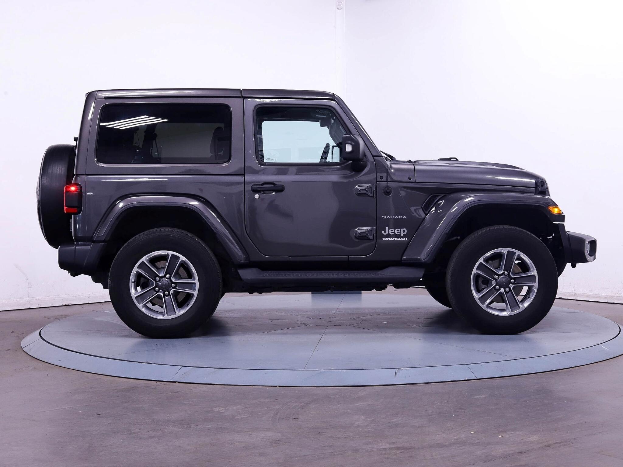 Jeep Wrangler view 8