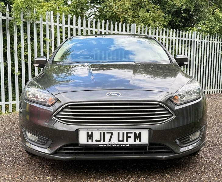 2017 Ford Focus image 9
