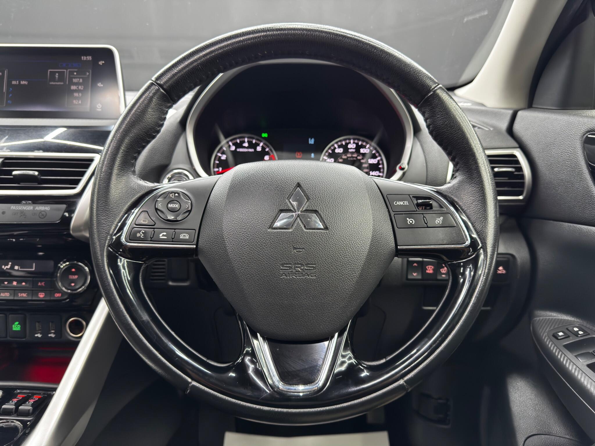 Mitsubishi Eclipse Cross view 19