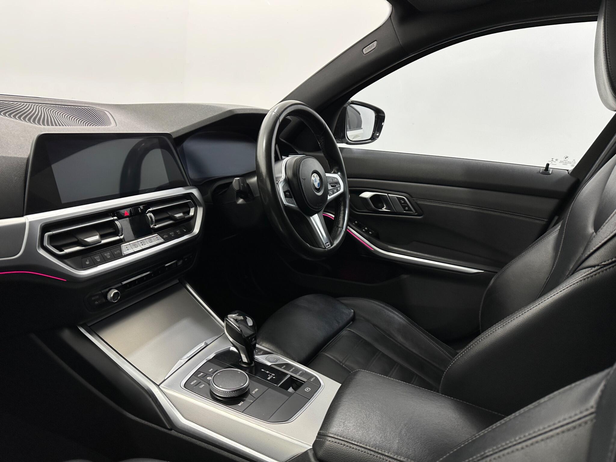 BMW 3 Series view 31