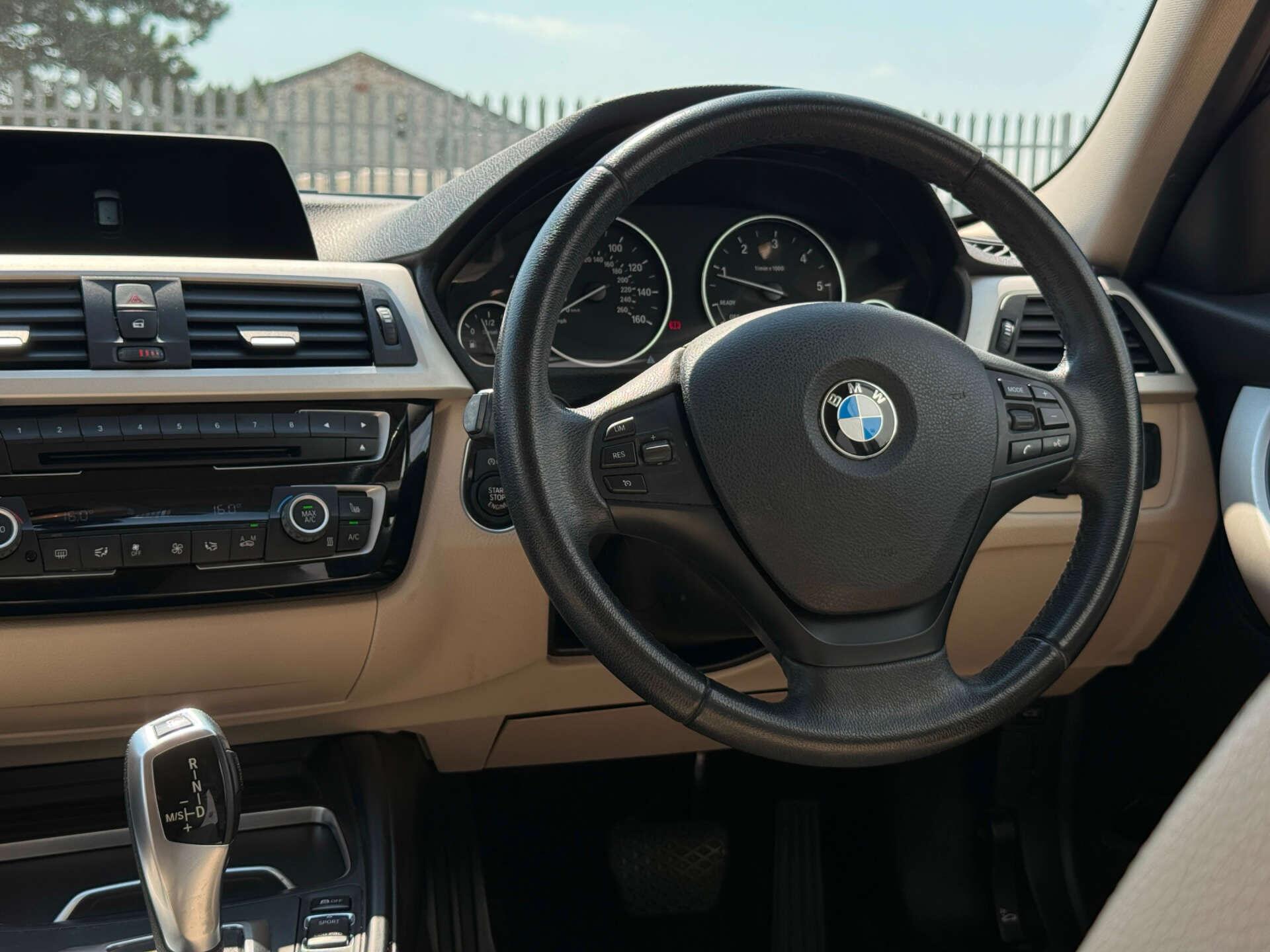 BMW 3 Series view 46