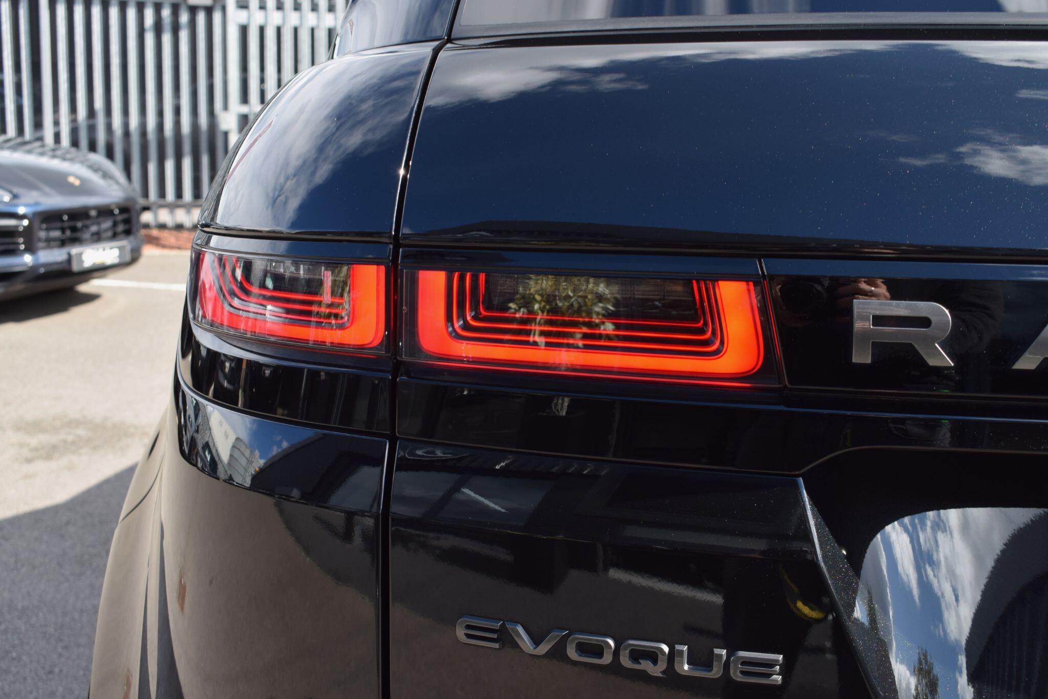 Land Rover Range Rover Evoque view 28