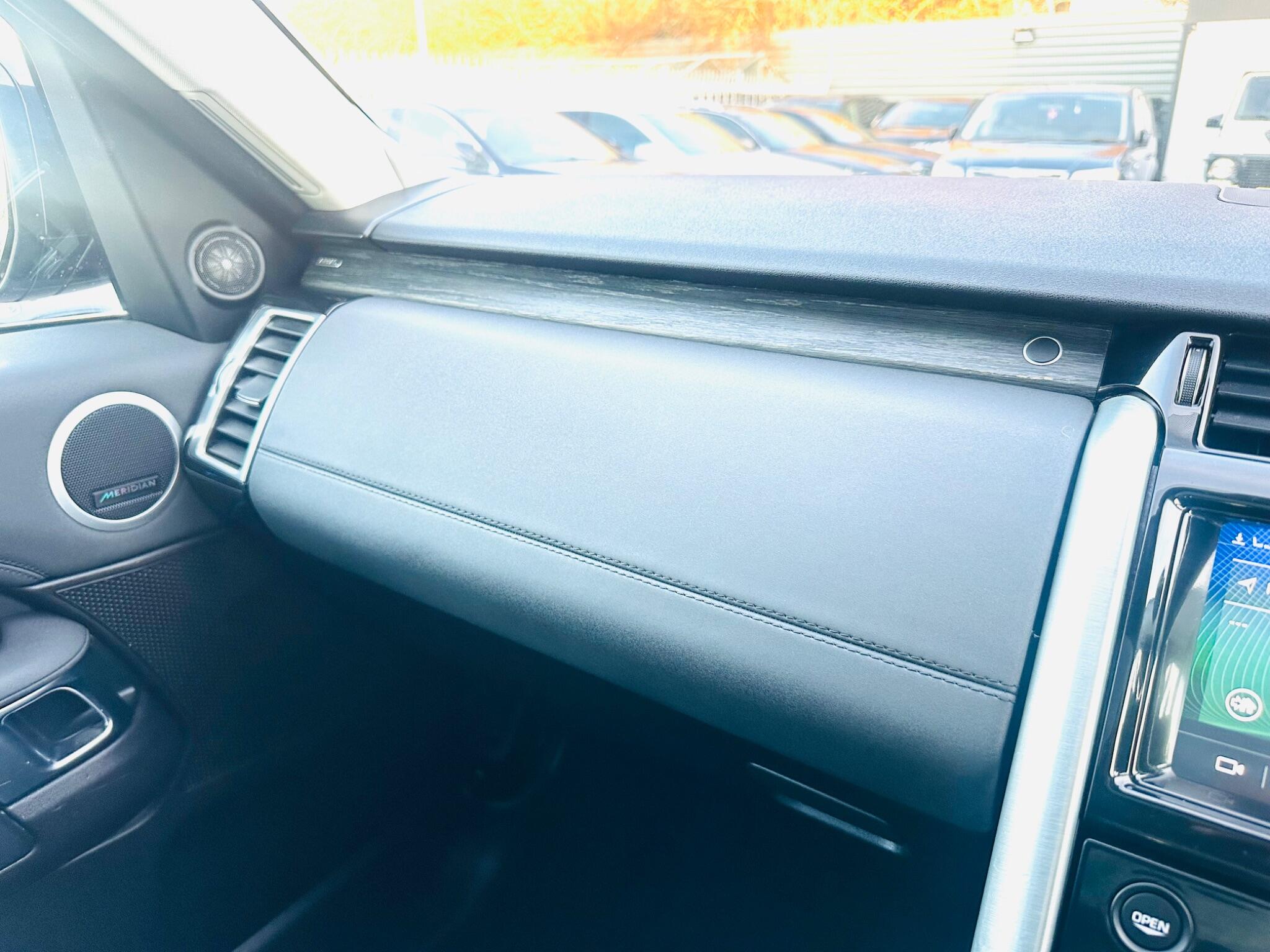 Land Rover Discovery view 61