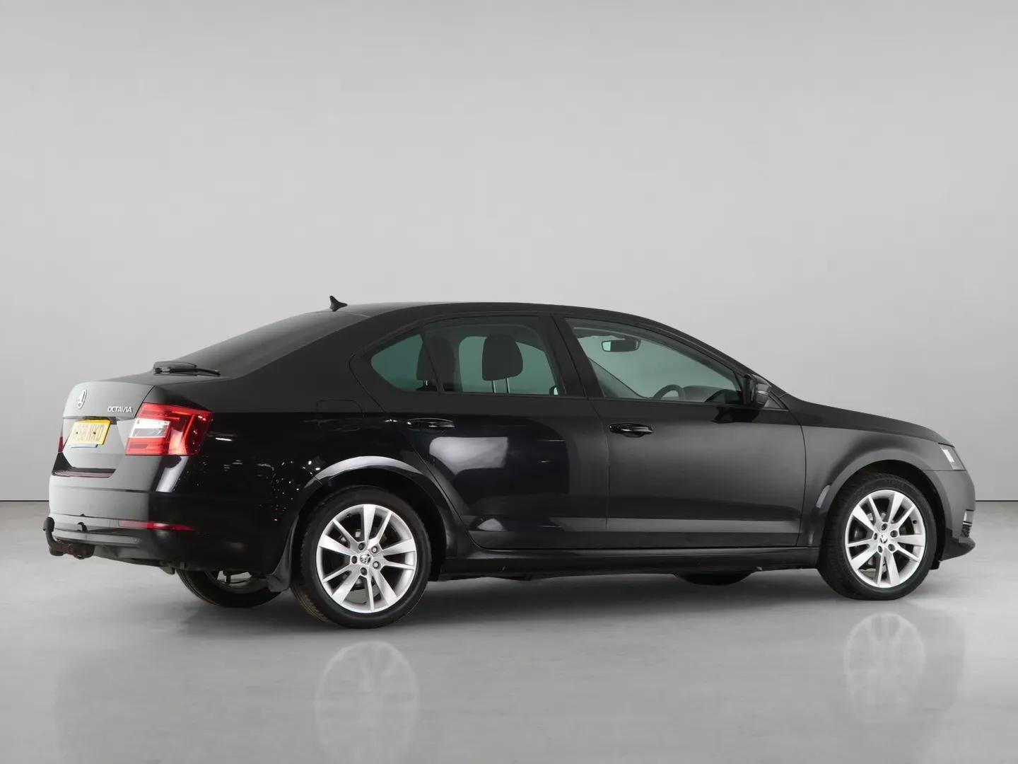 Skoda Octavia view 9