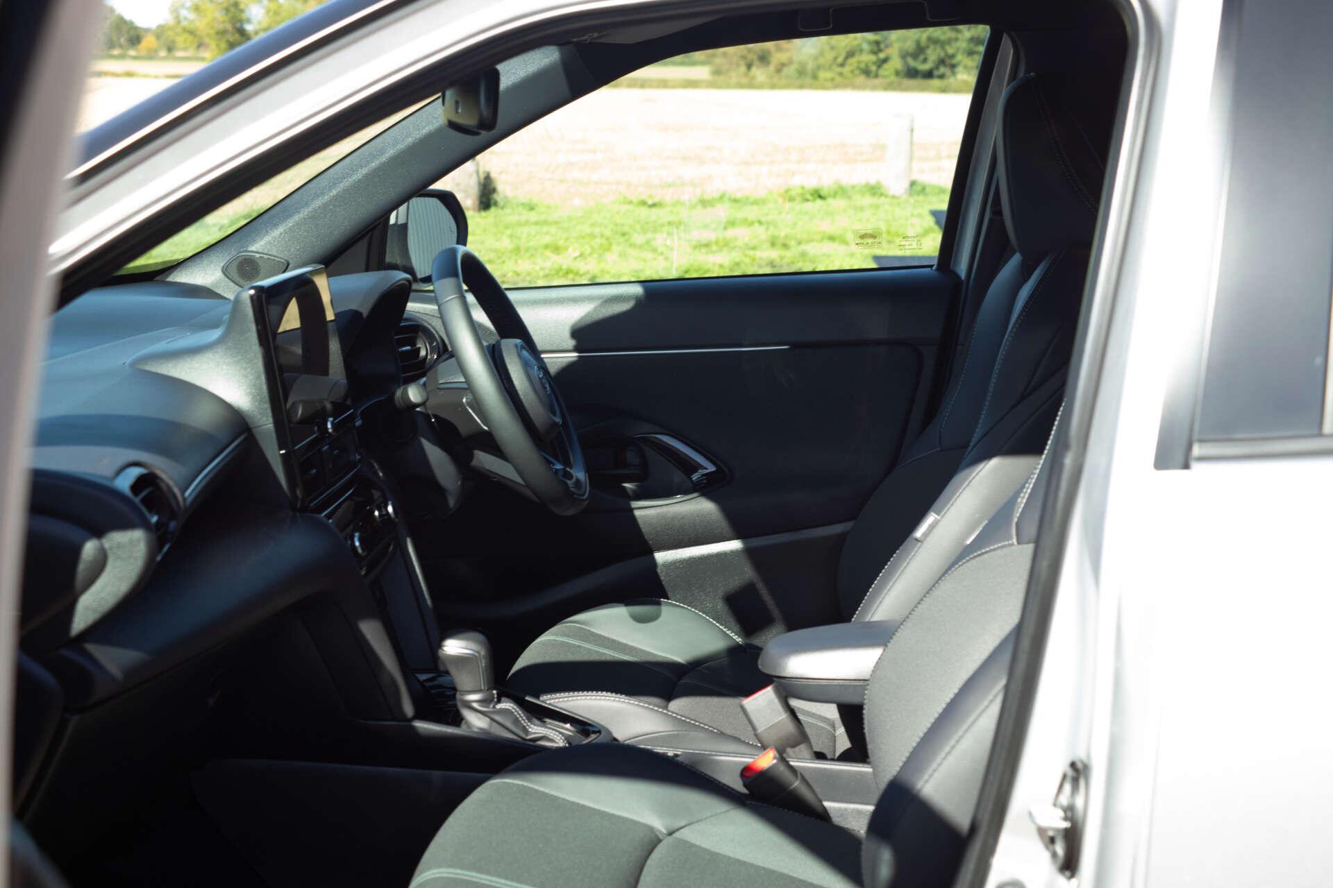 Toyota Yaris Cross view 27