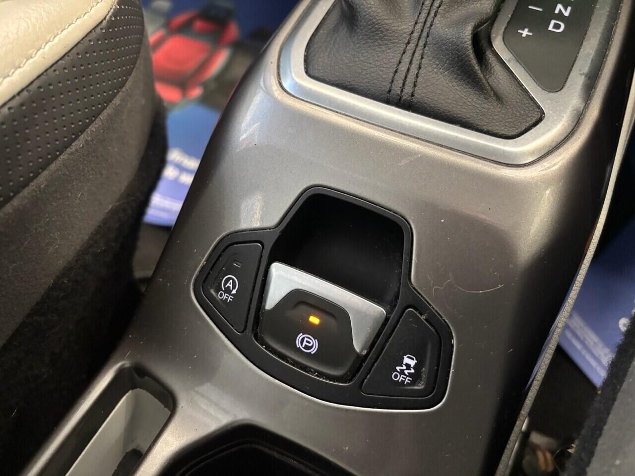 Jeep Renegade view 32