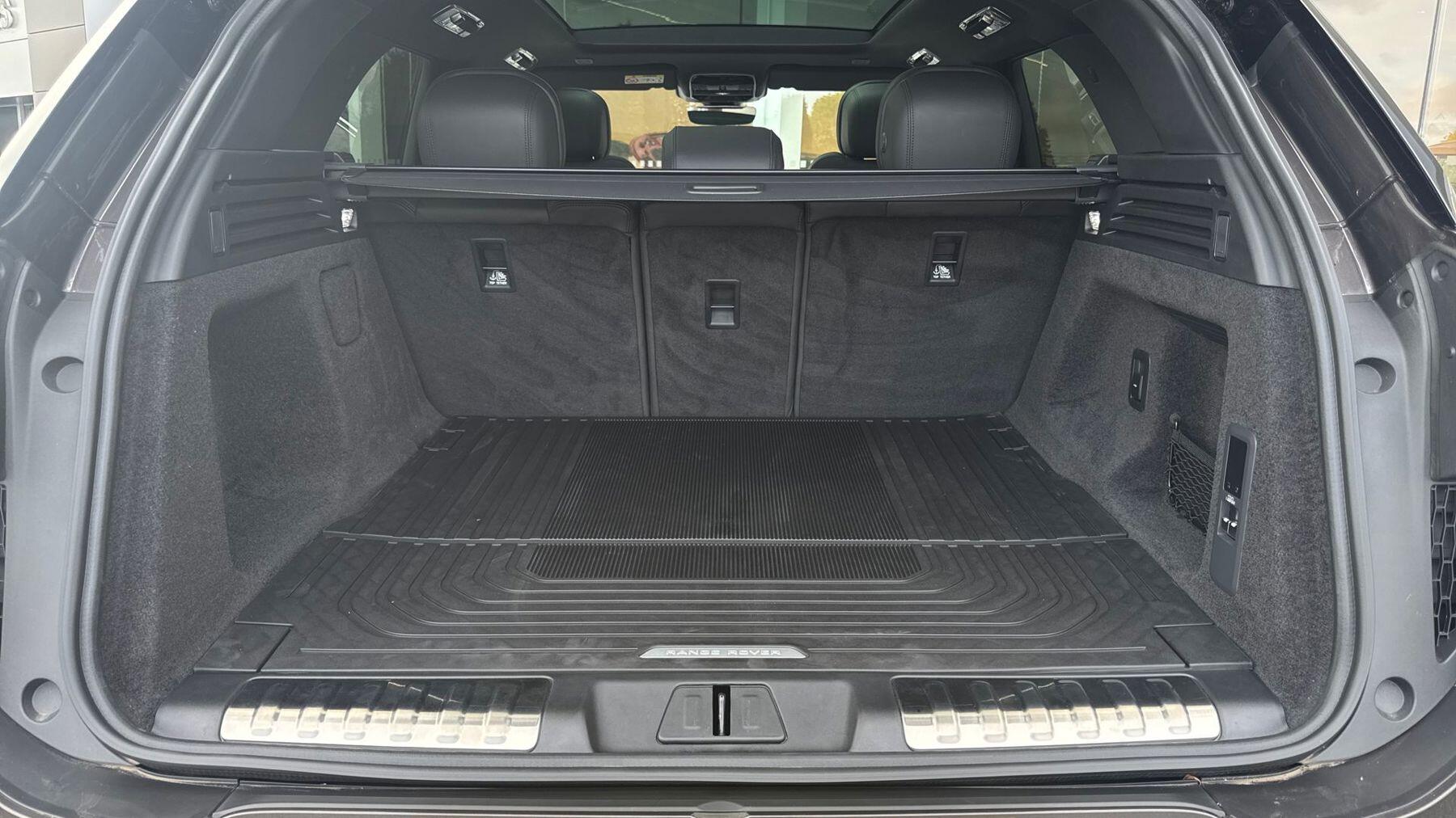 Land Rover Range Rover Sport view 10