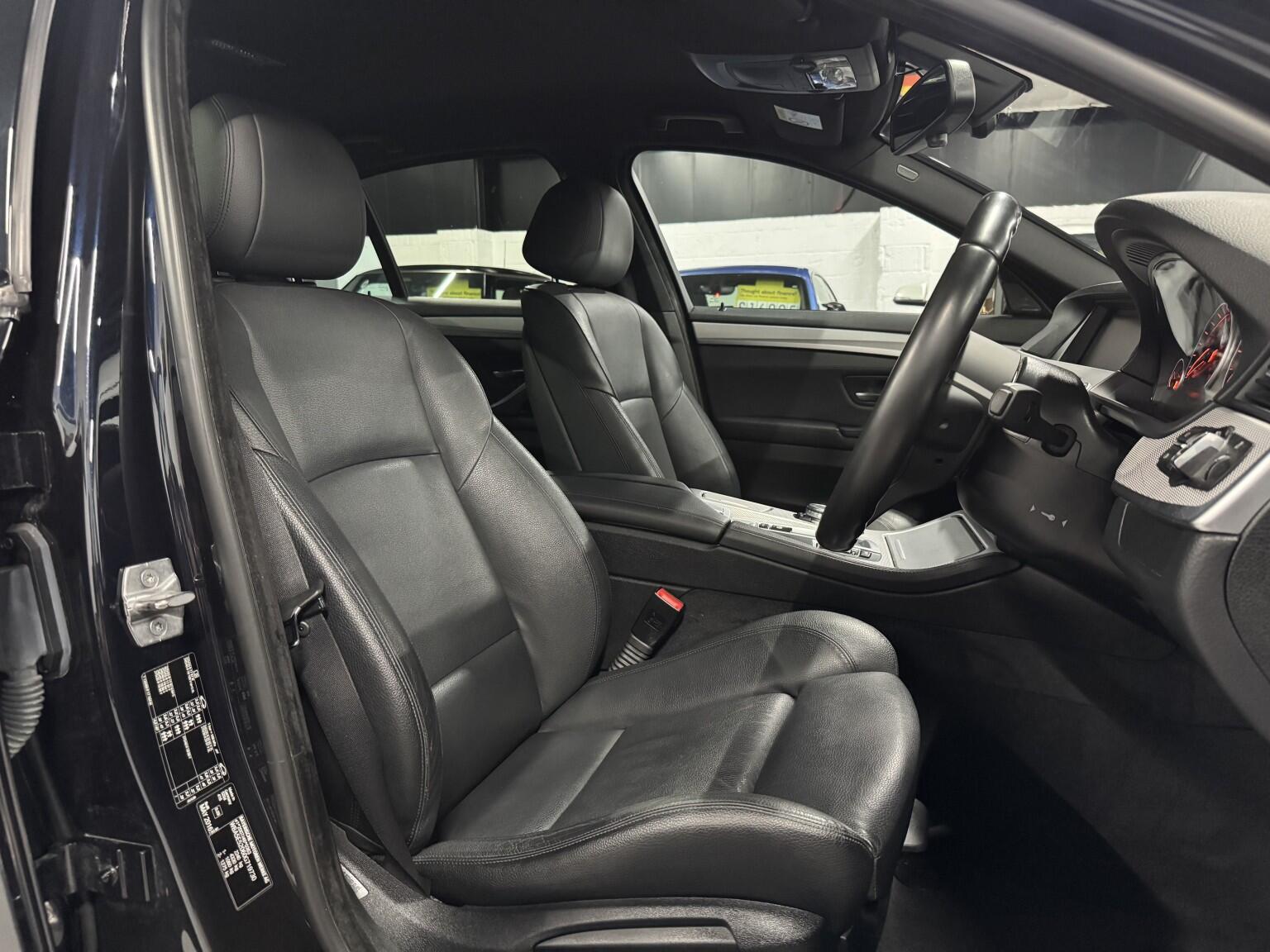 BMW 5 Series view 18