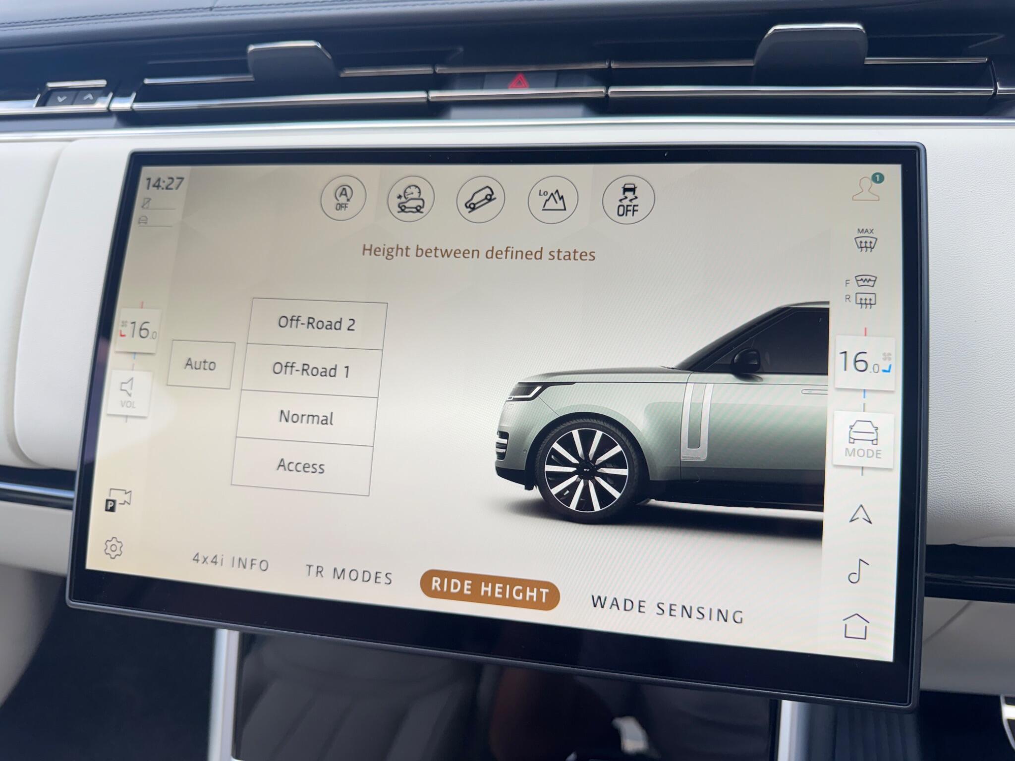 Land Rover Range Rover view 23