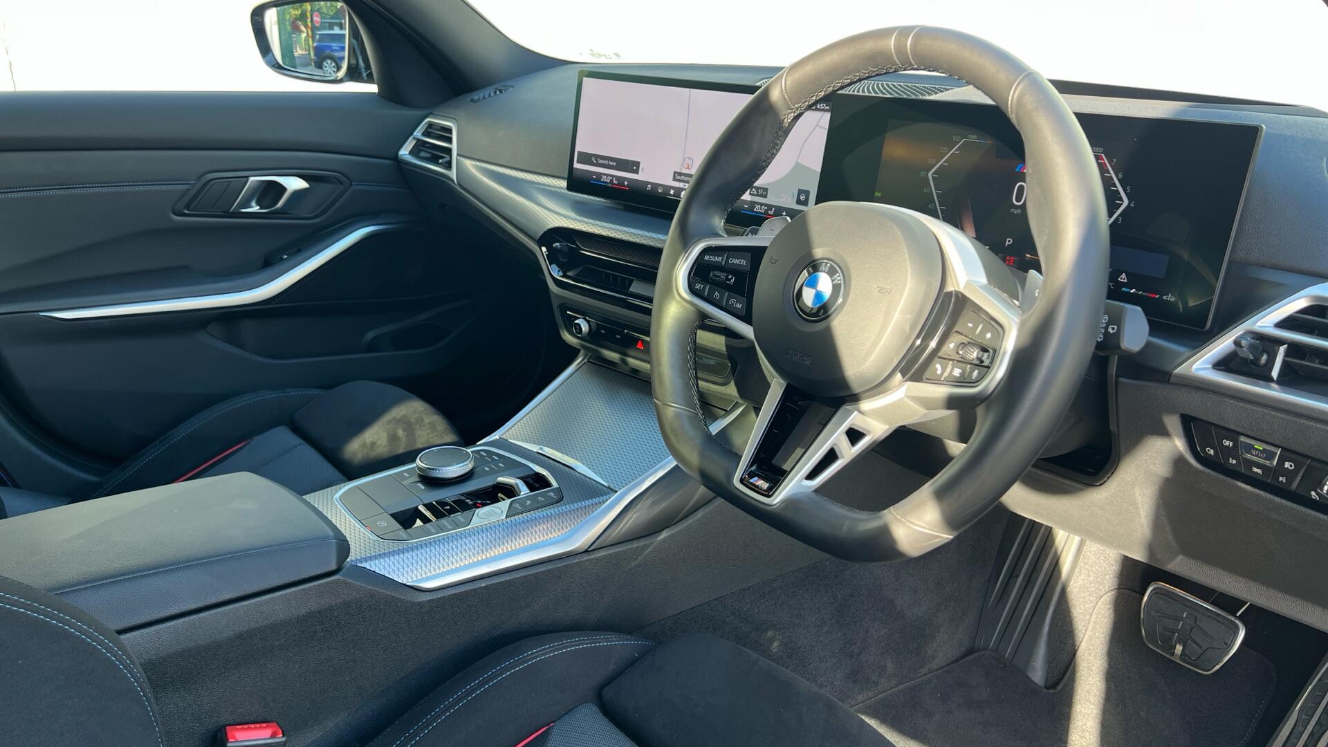 BMW 3 Series view 6
