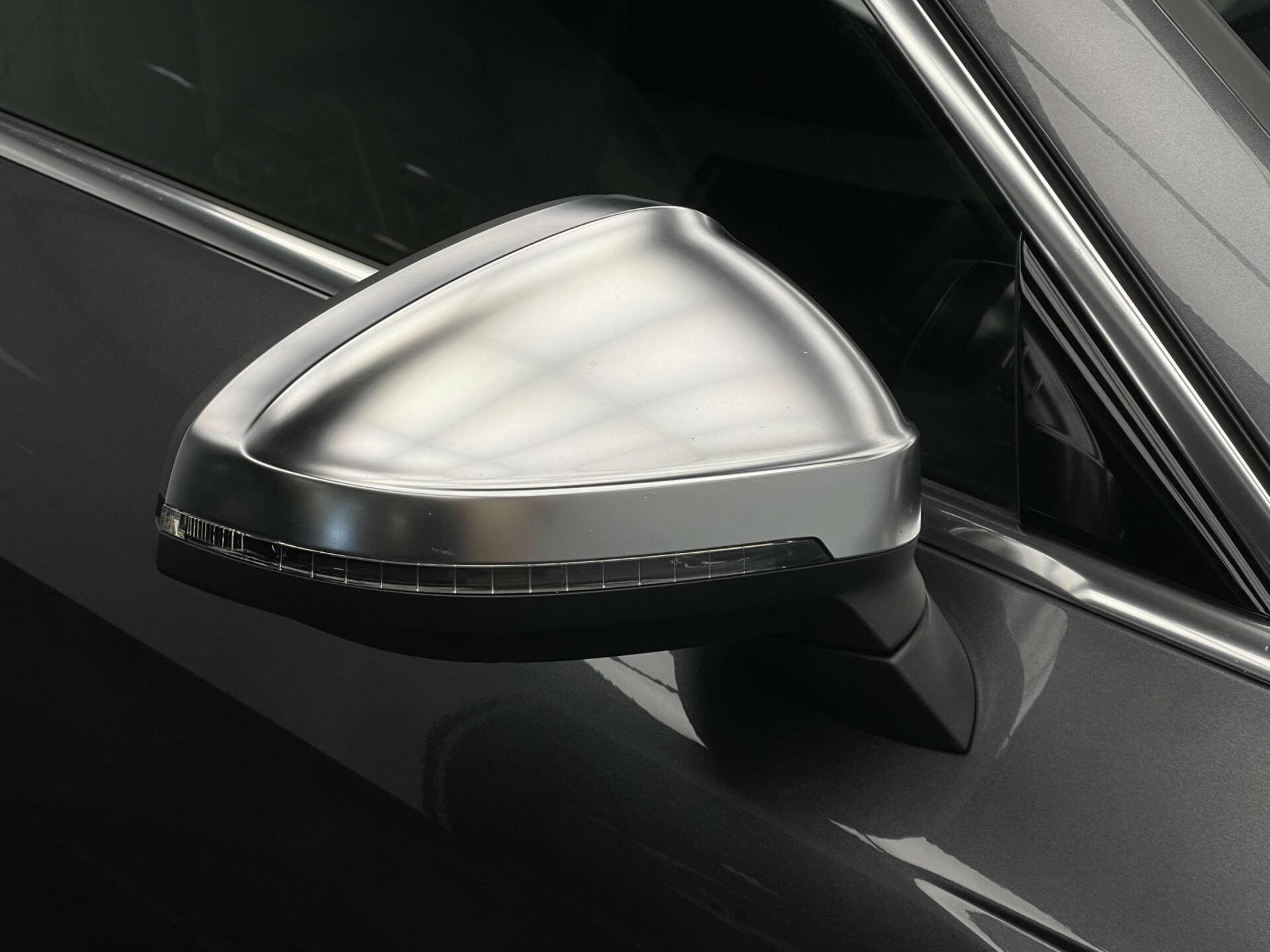 Audi S4 Avant view 10
