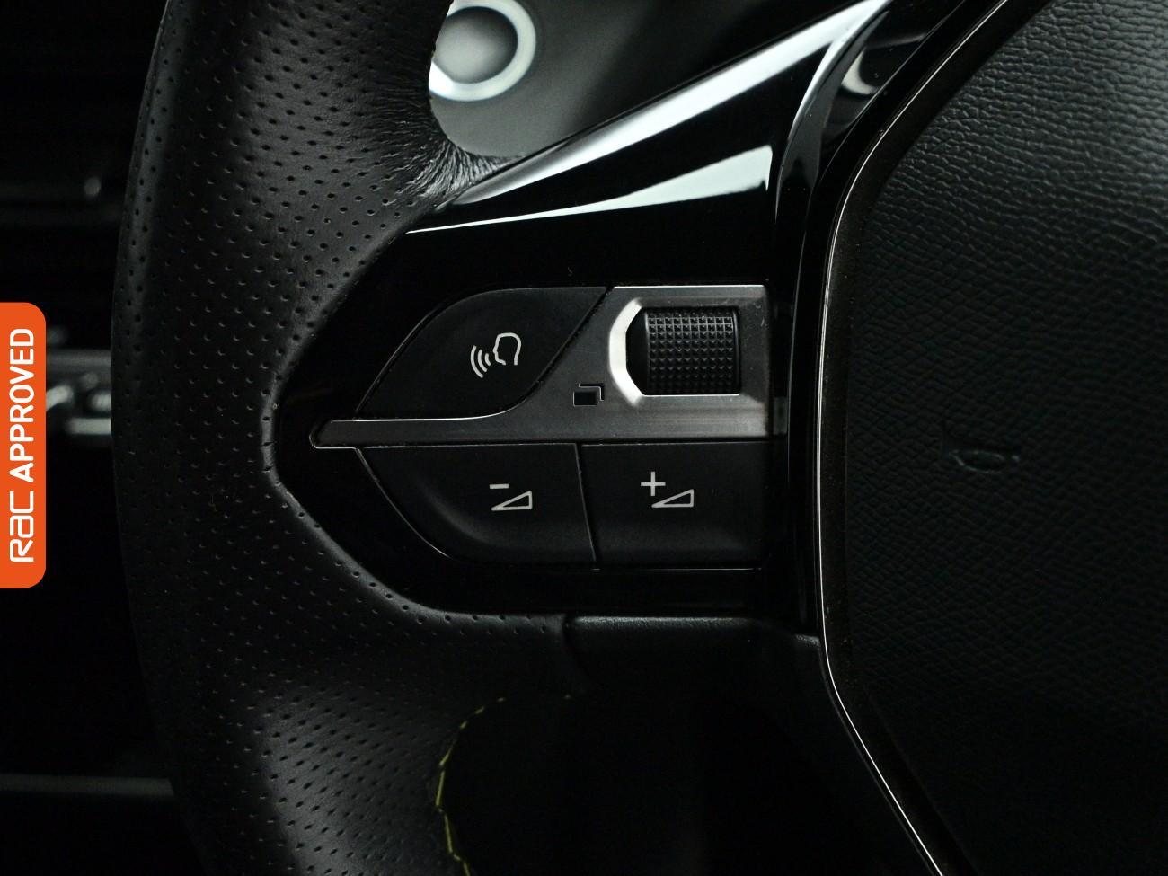 Peugeot e-2008 view 24