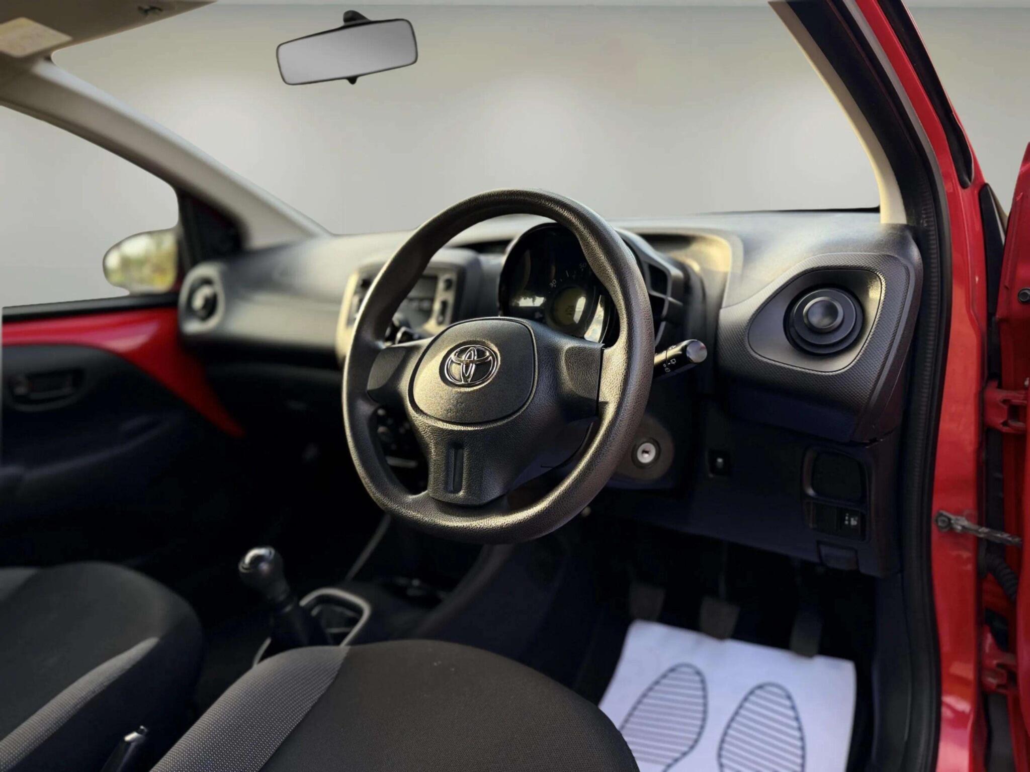 Toyota Aygo view 23