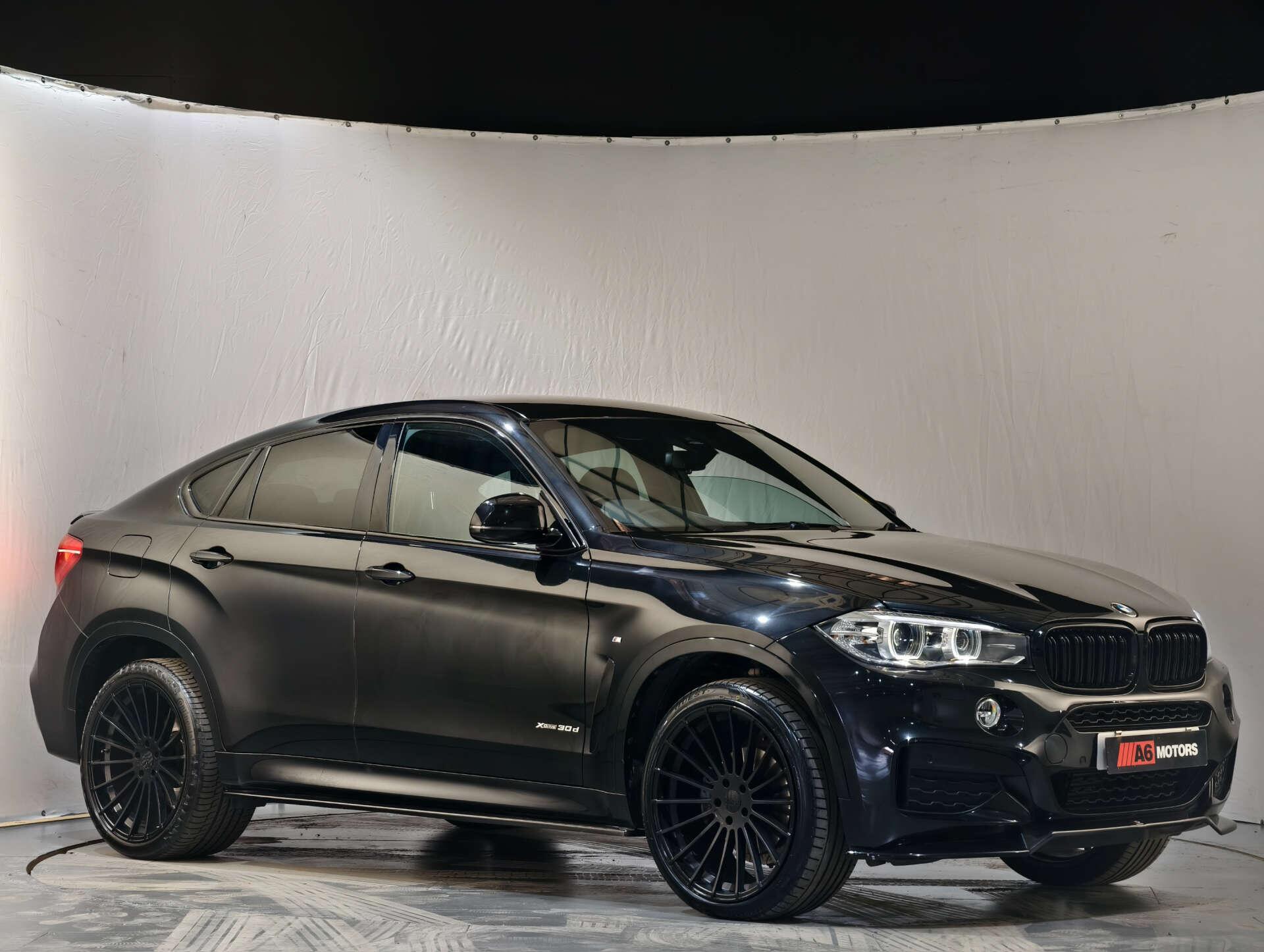 BMW X6 view 18