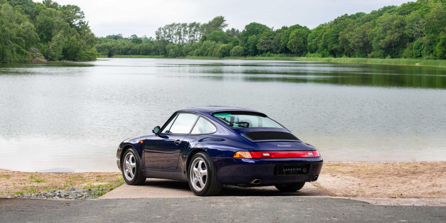 Porsche 911 view 4