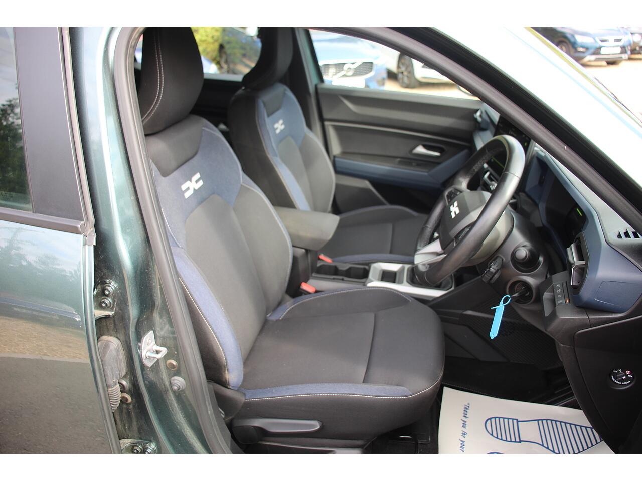 Dacia Duster view 15