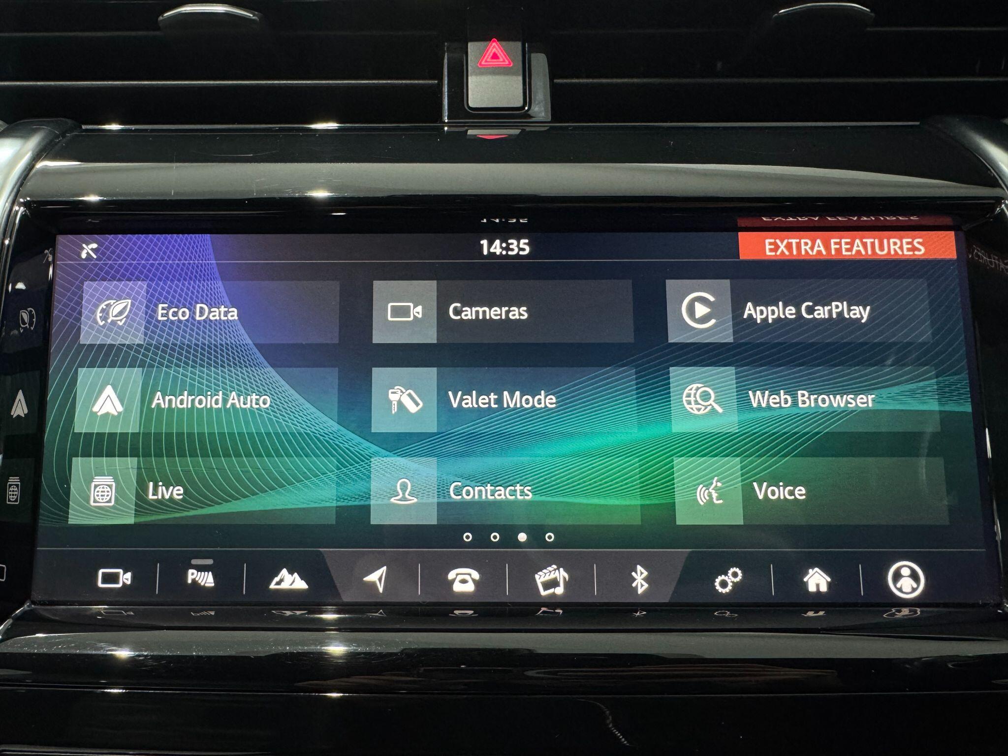 Land Rover Discovery Sport view 41