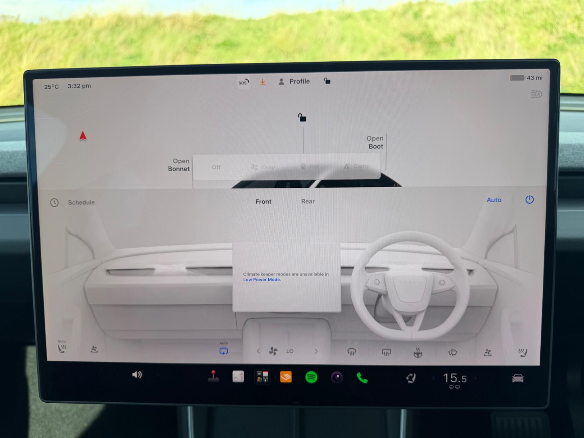 Tesla Model Y view 9